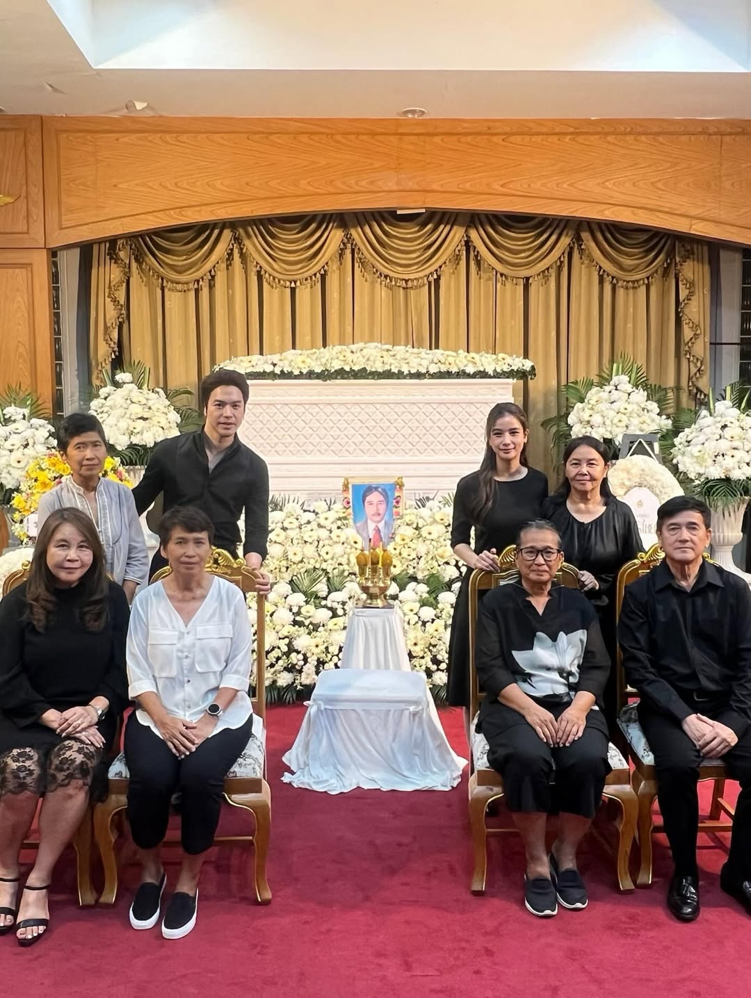 วิว - วรรณรท สนธิไชย