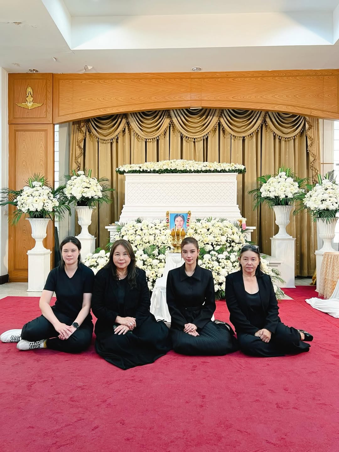 วิว - วรรณรท สนธิไชย