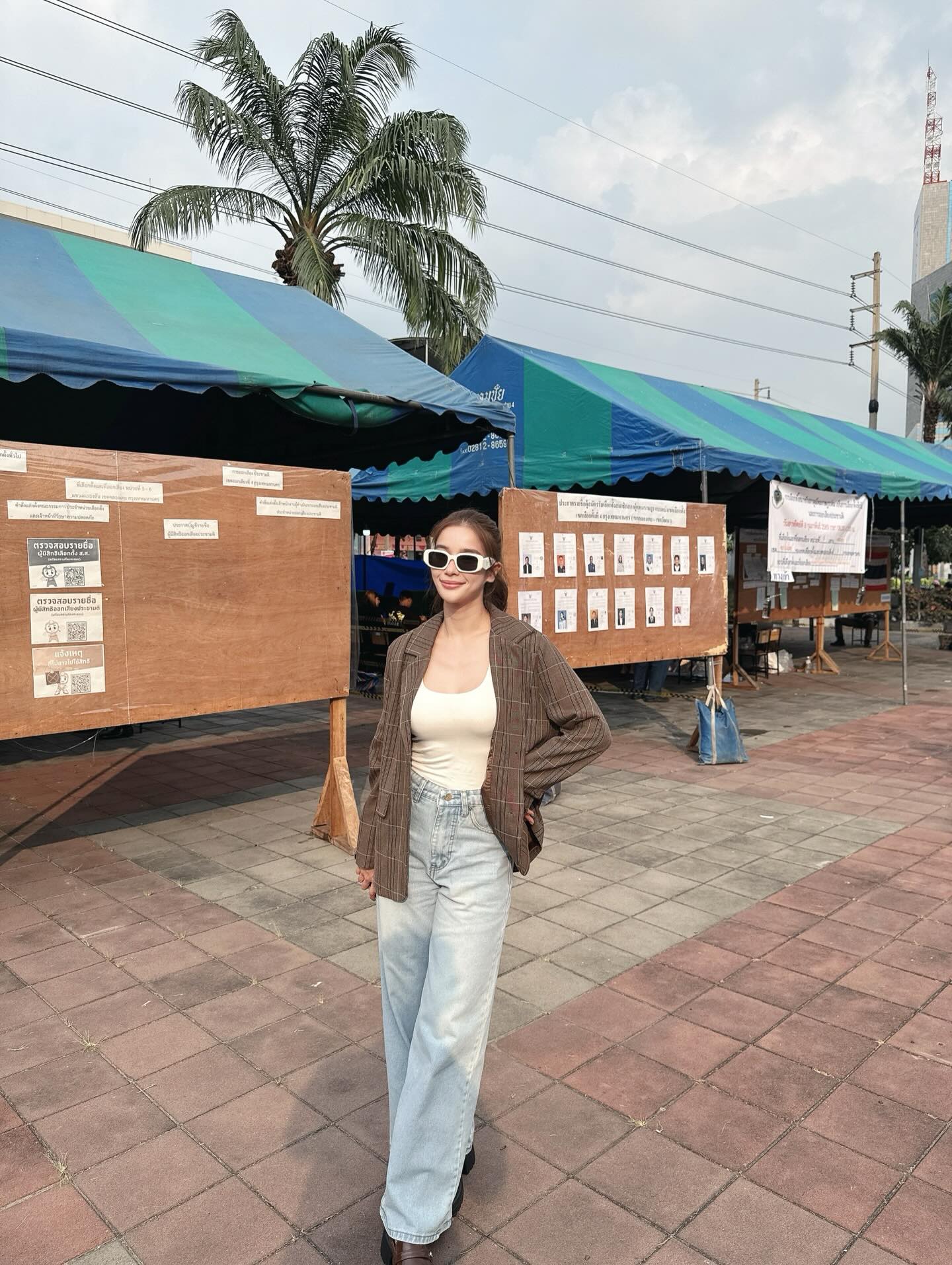 วิว - วรรณรท สนธิไชย