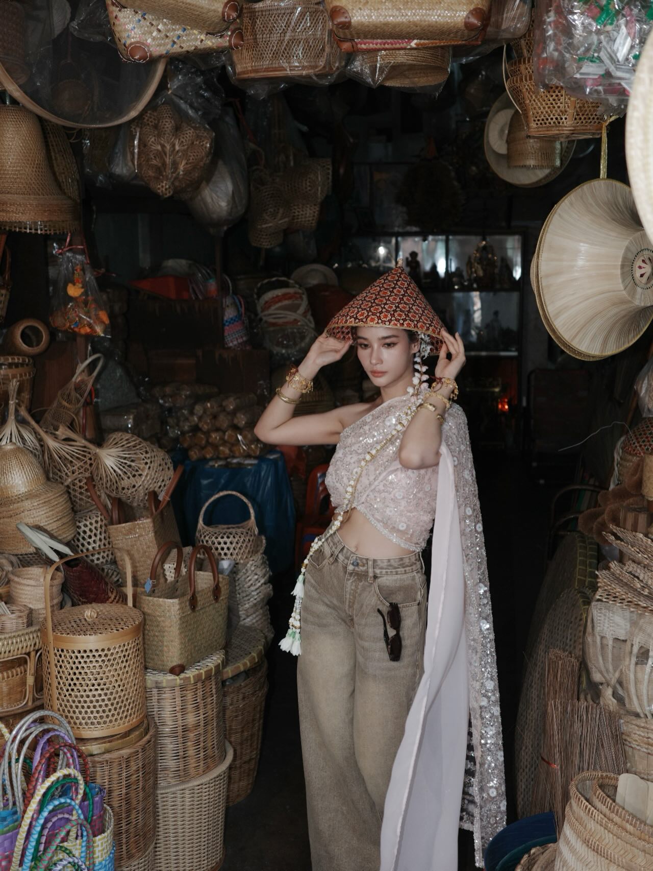 วิว - วรรณรท สนธิไชย