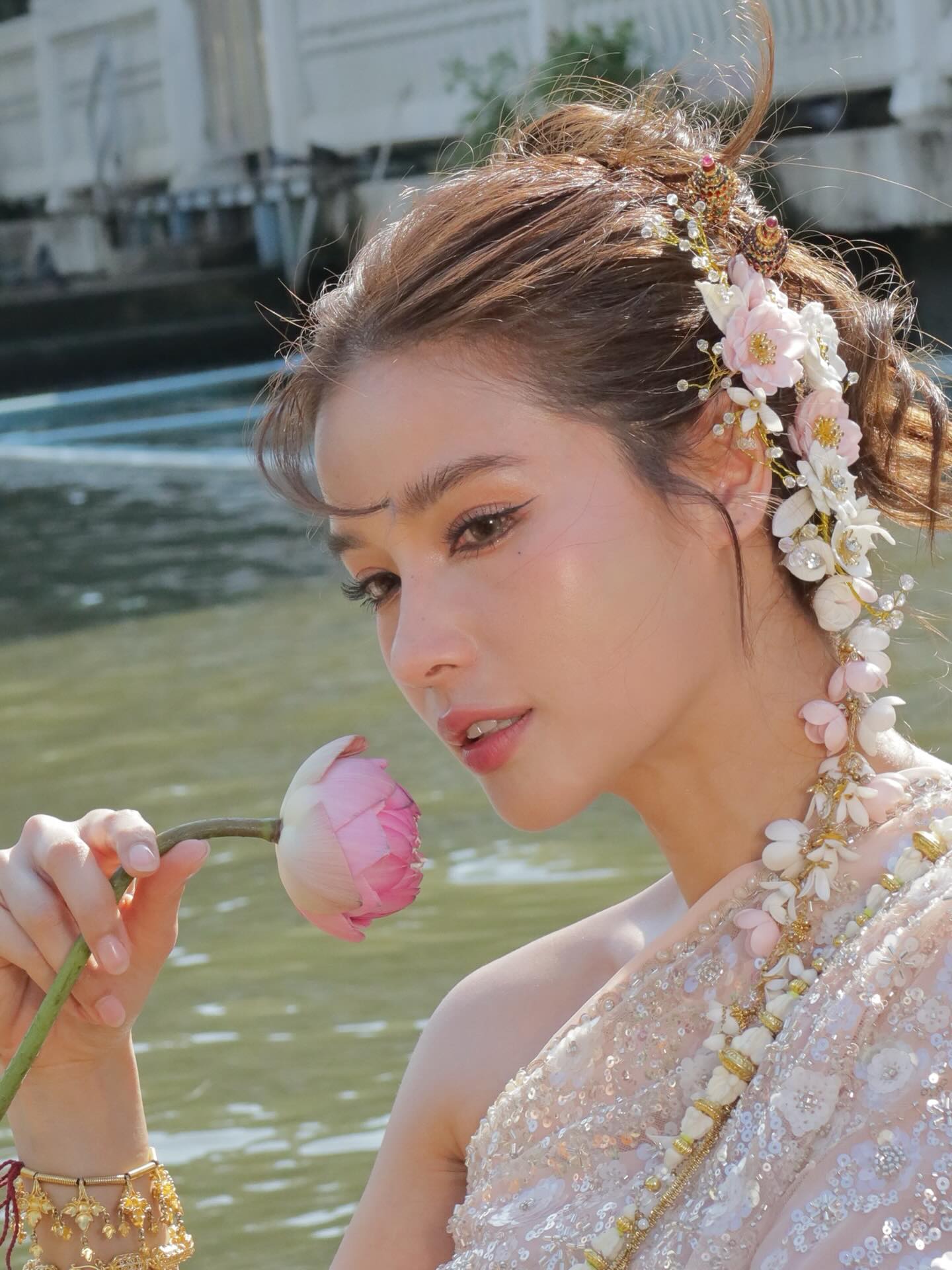 วิว - วรรณรท สนธิไชย