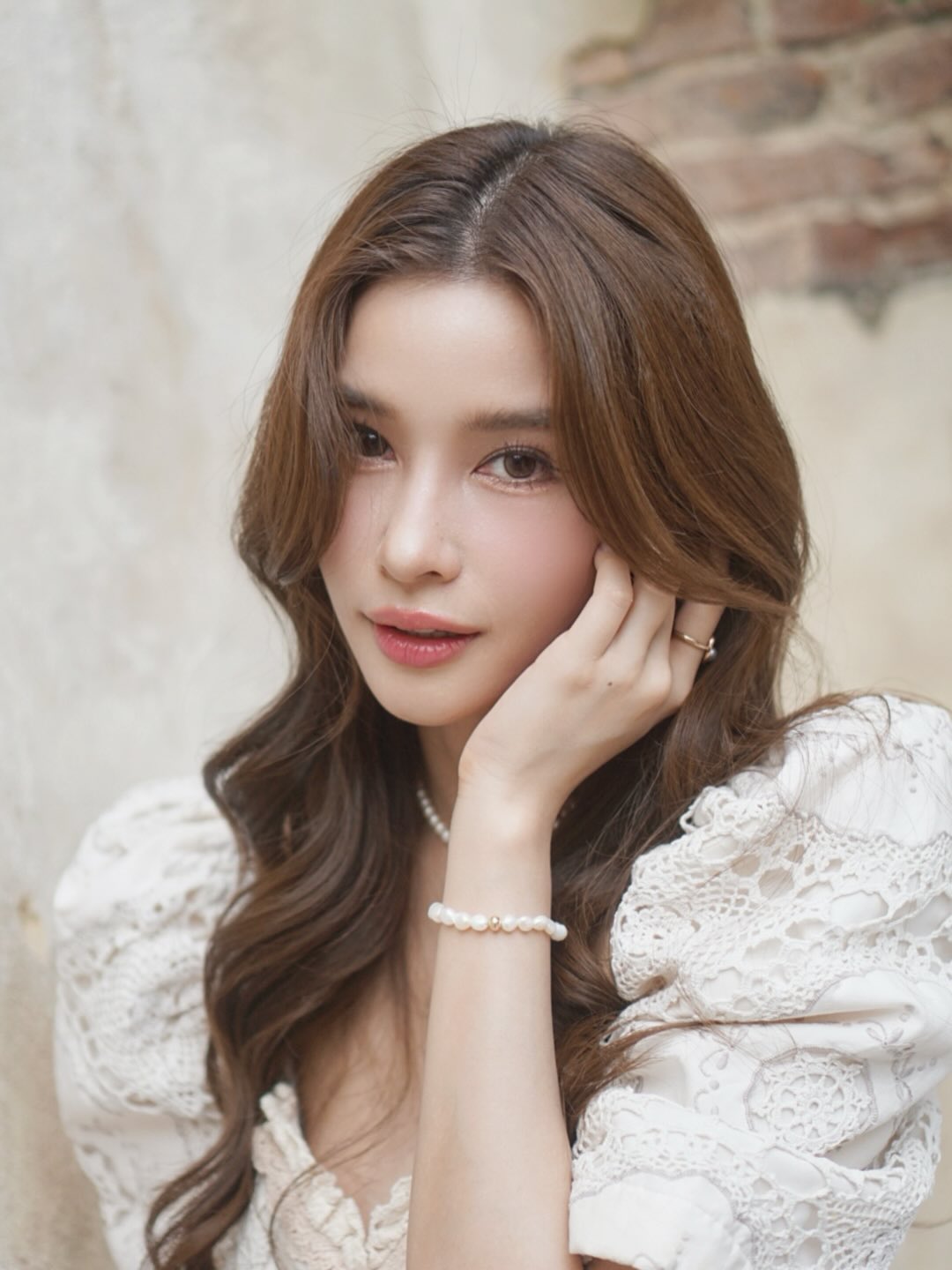 วิว - วรรณรท สนธิไชย