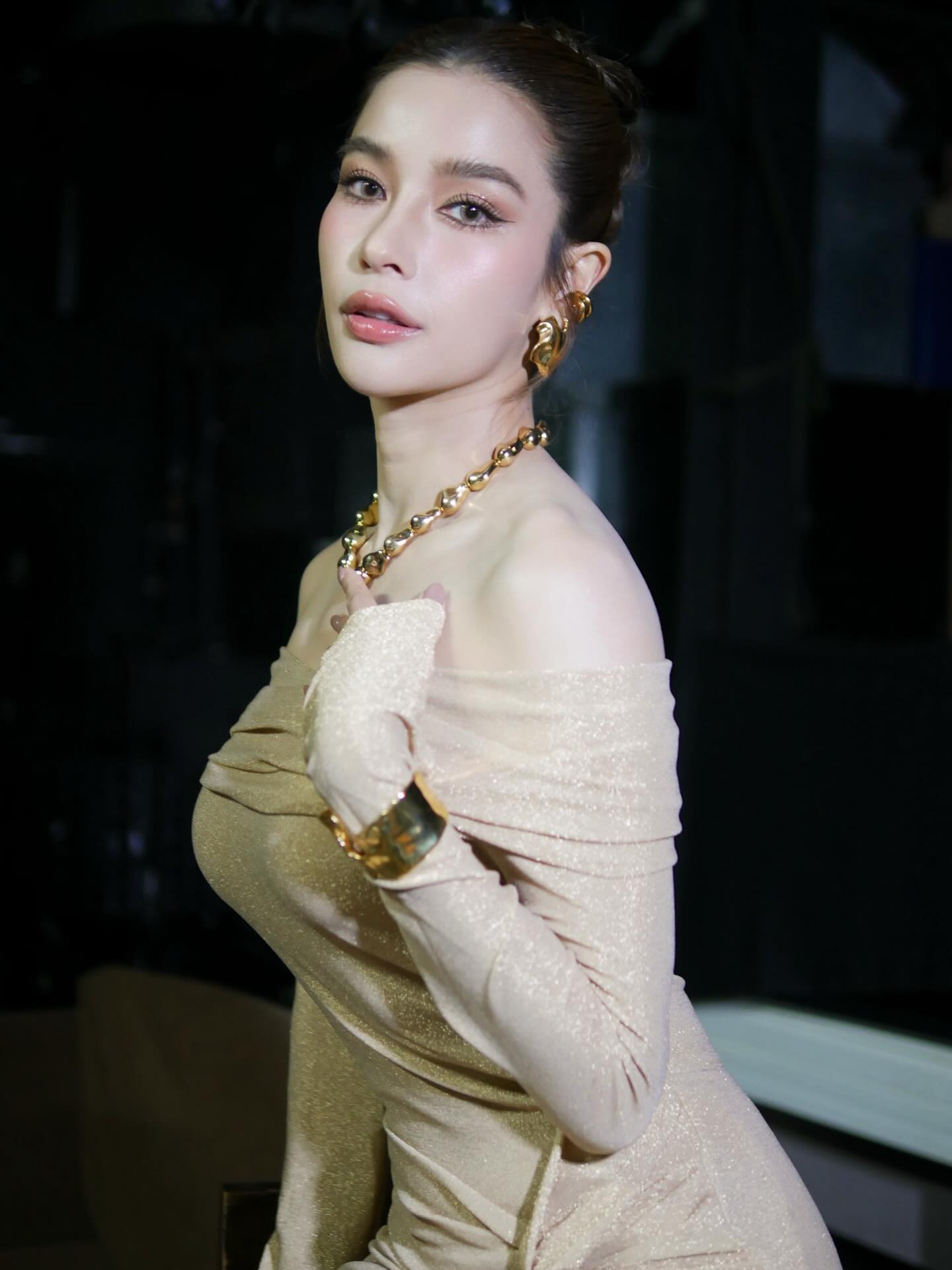 วิว - วรรณรท สนธิไชย