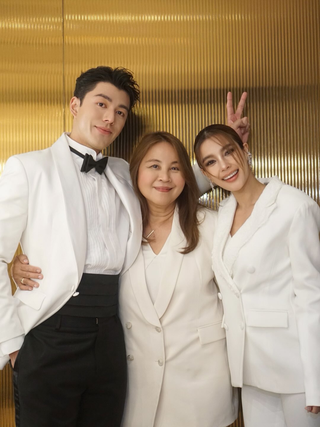 วิว - วรรณรท สนธิไชย