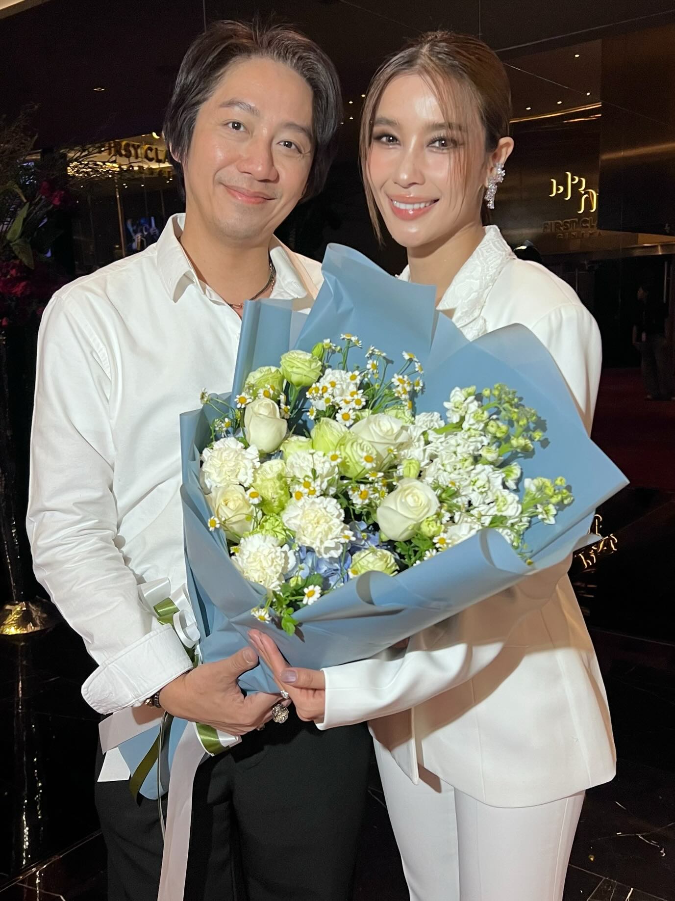 วิว - วรรณรท สนธิไชย