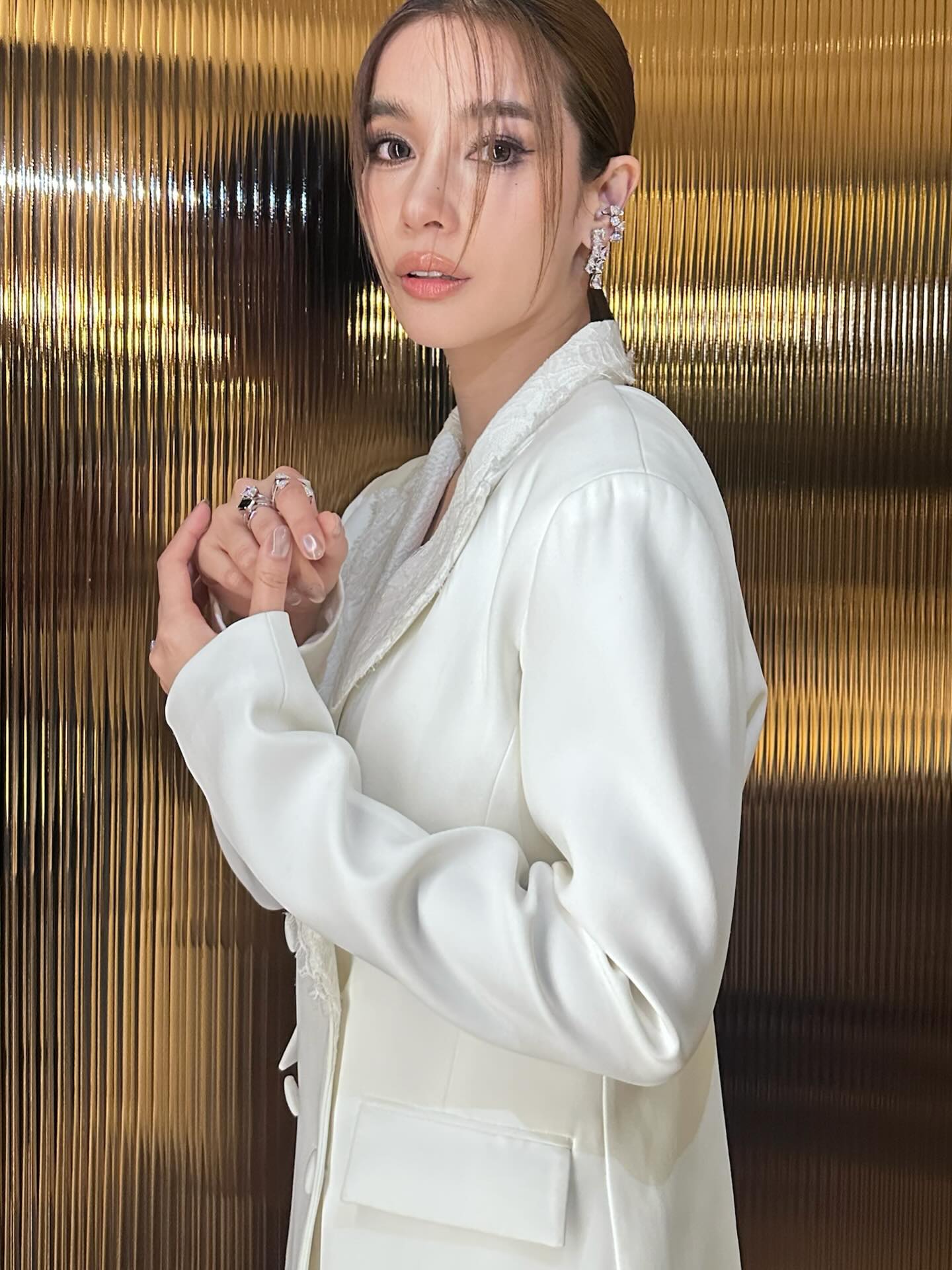 วิว - วรรณรท สนธิไชย