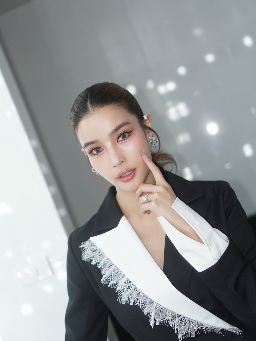 วิว - วรรณรท สนธิไชย