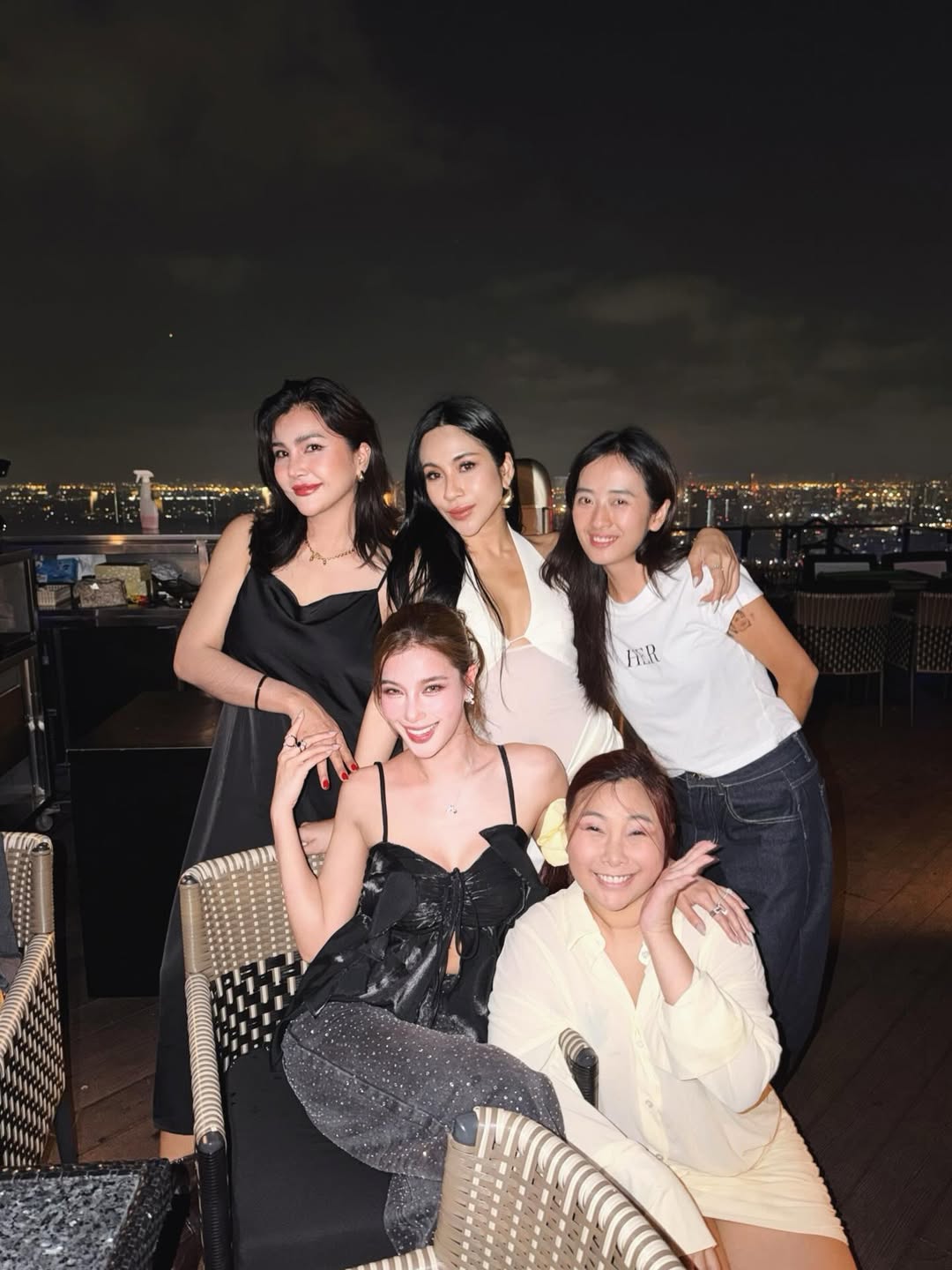 วิว - วรรณรท สนธิไชย