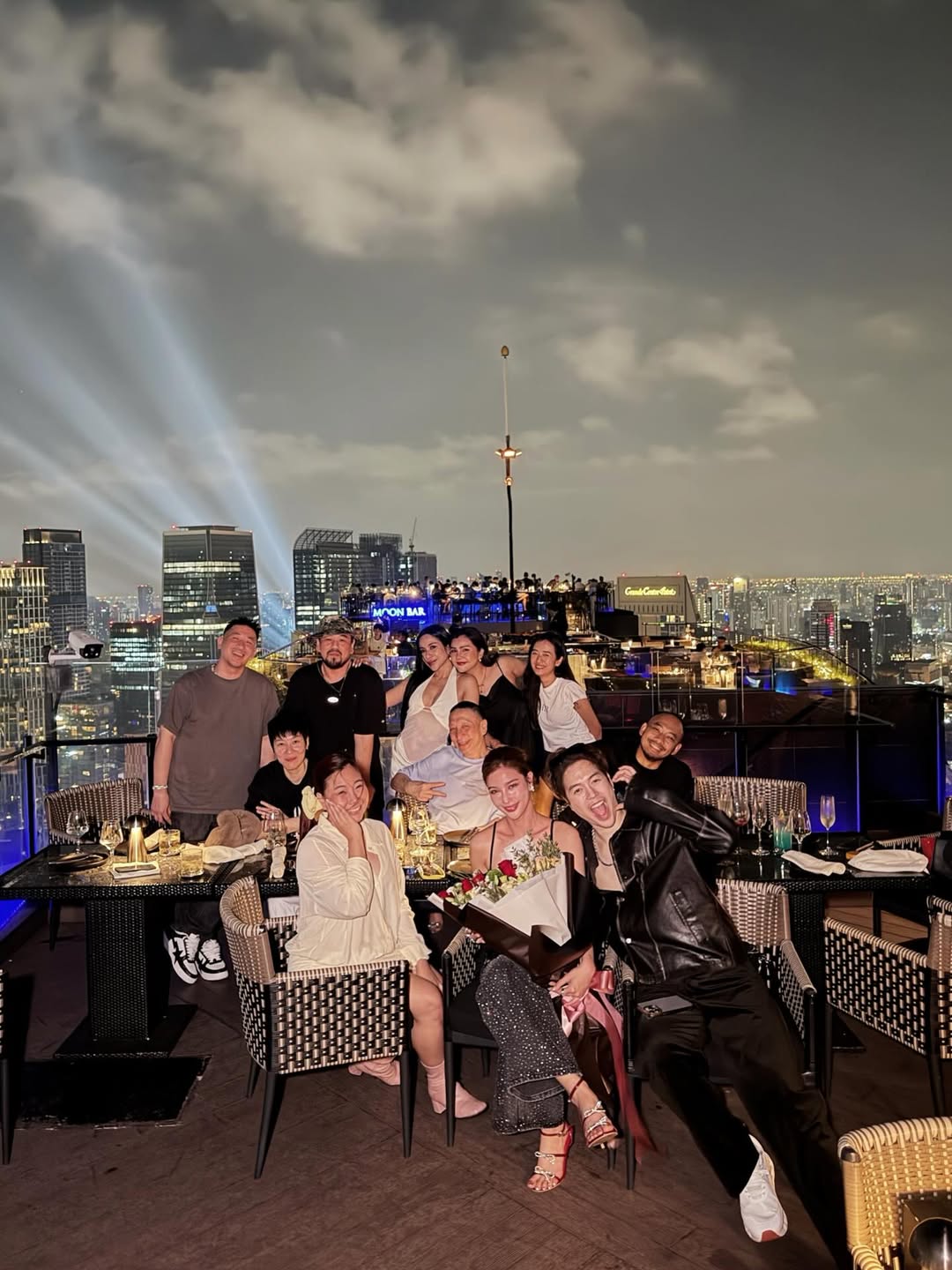 วิว - วรรณรท สนธิไชย