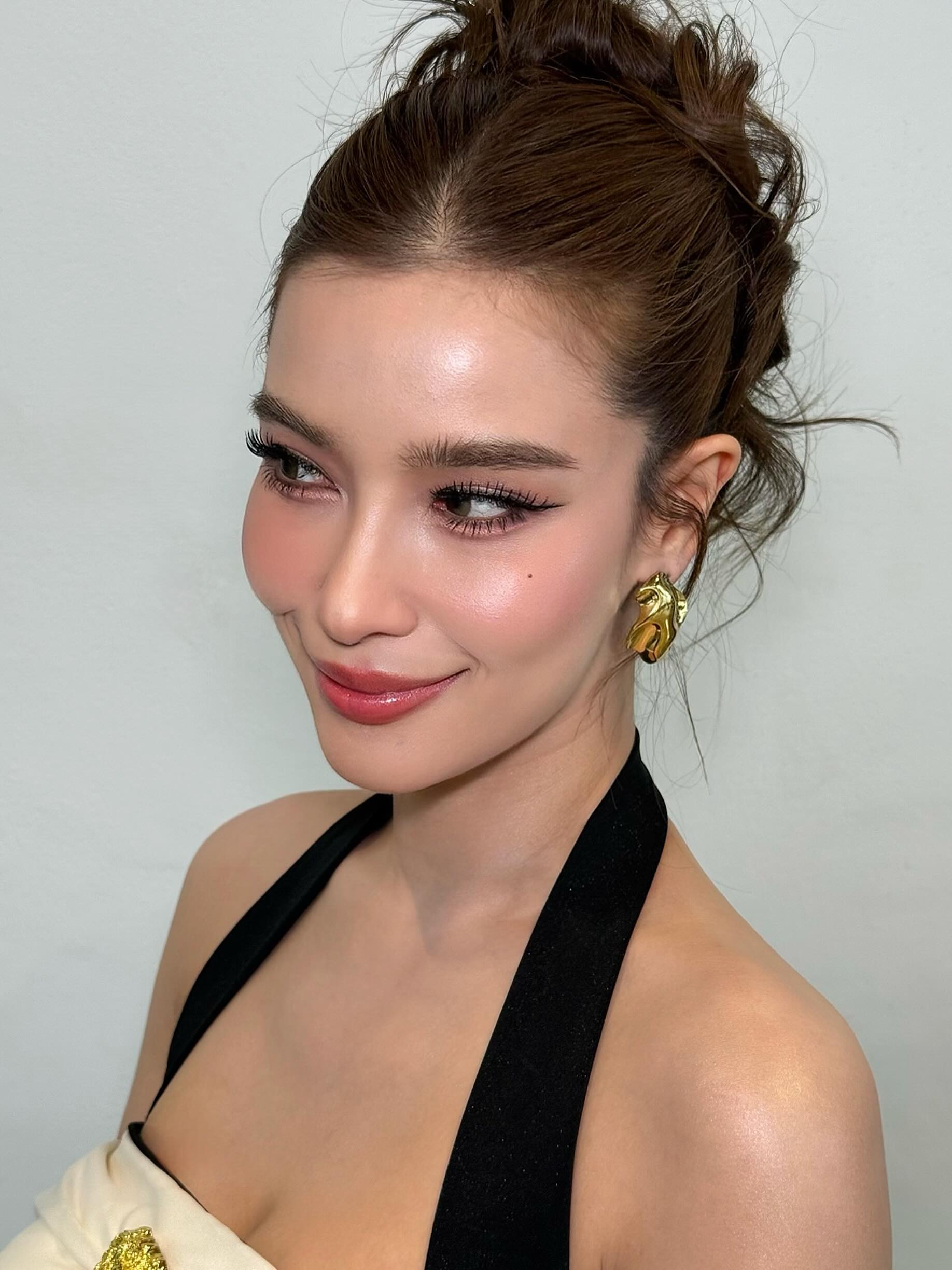วิว - วรรณรท สนธิไชย