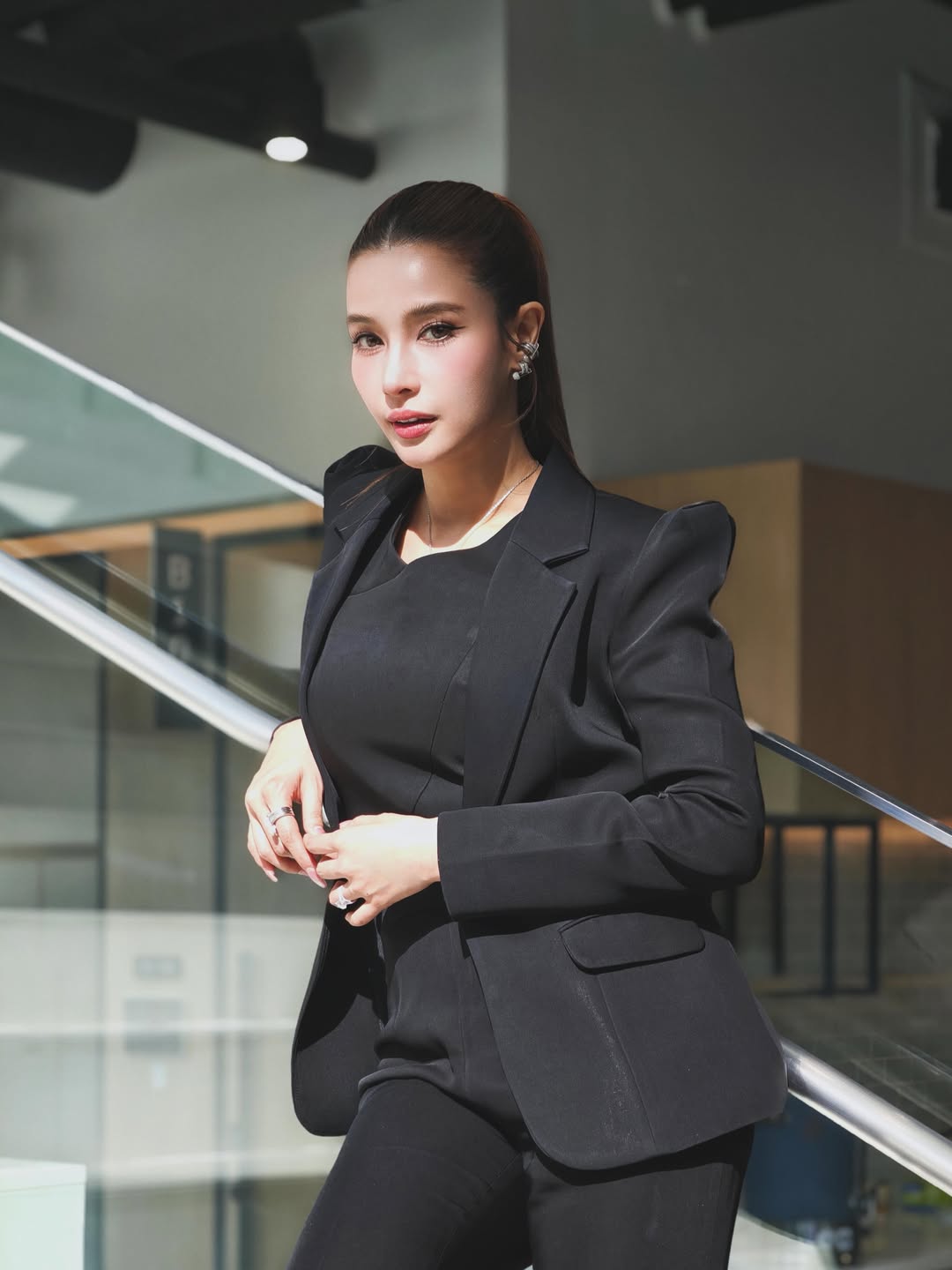 วิว - วรรณรท สนธิไชย