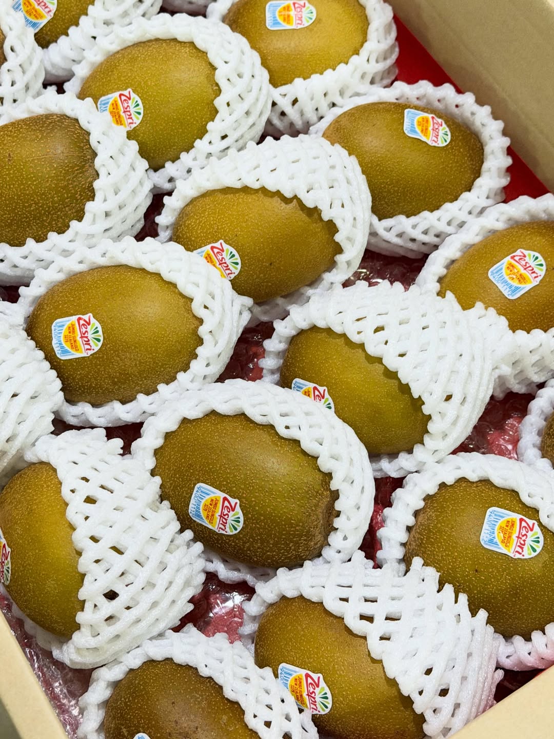วิว - วรรณรท สนธิไชย