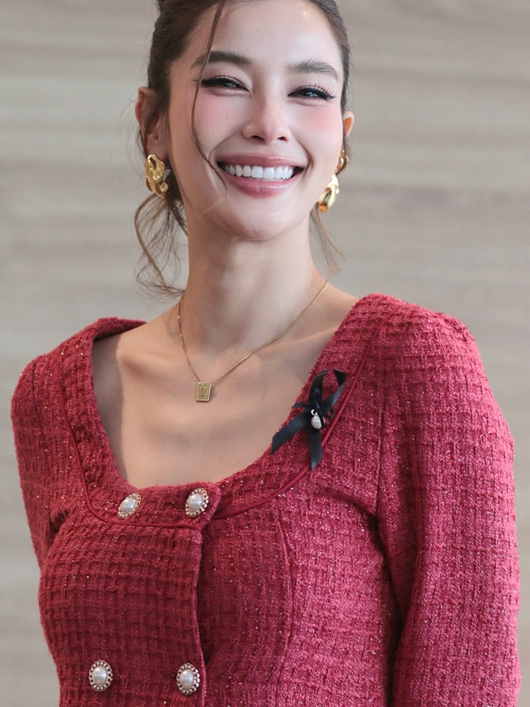 วิว - วรรณรท สนธิไชย