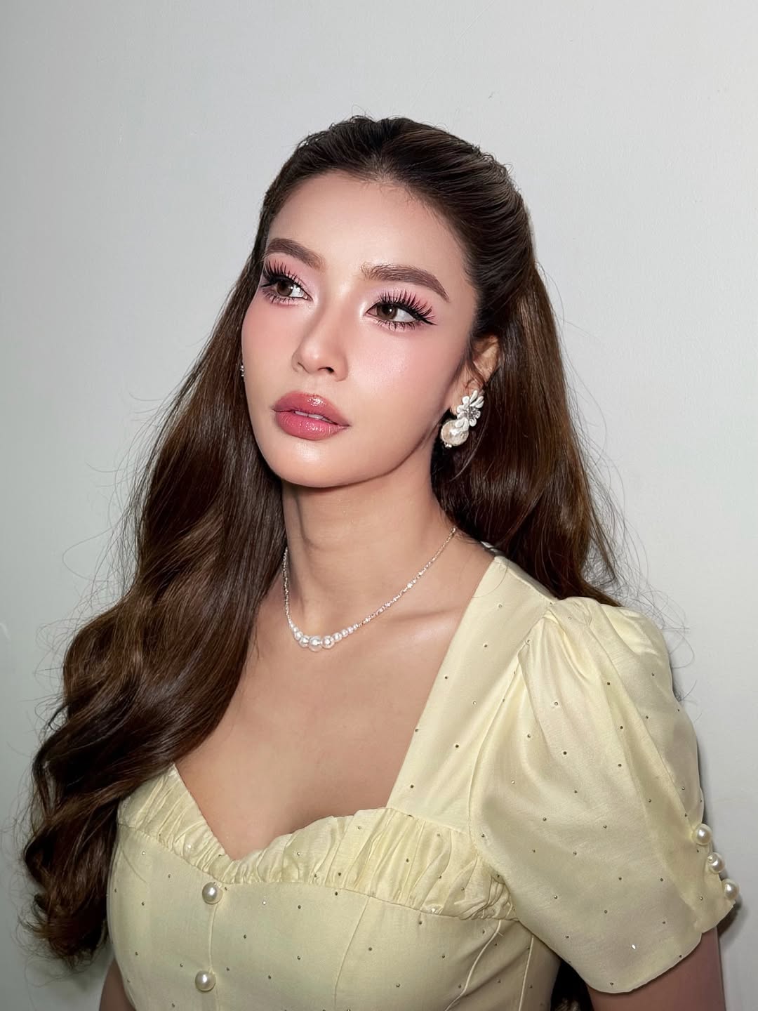 วิว - วรรณรท สนธิไชย