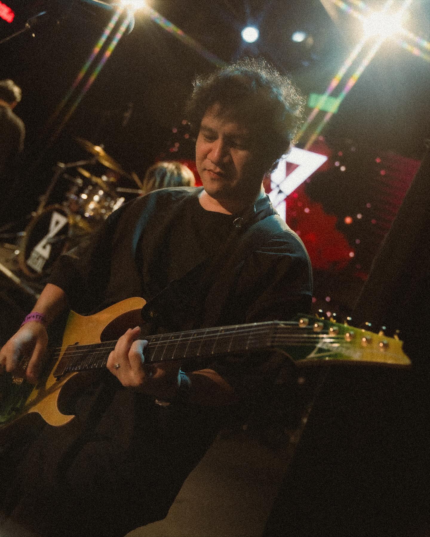 เคน - ปรัชญา มีบำรุง