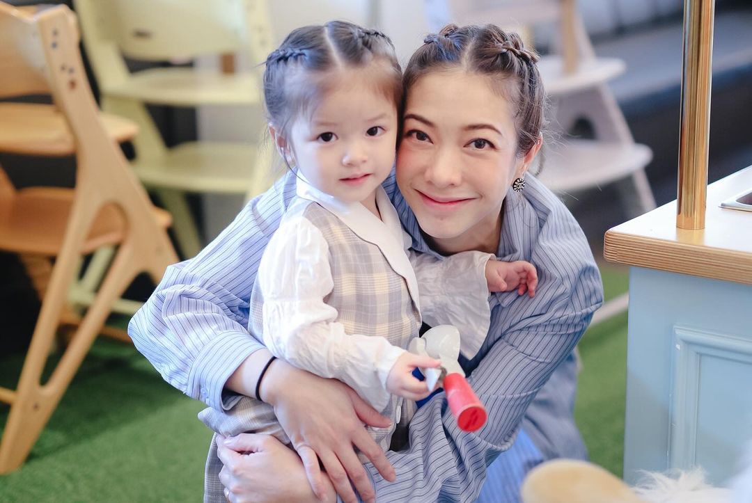 แป้ง - อรจิรา แหลมวิไล