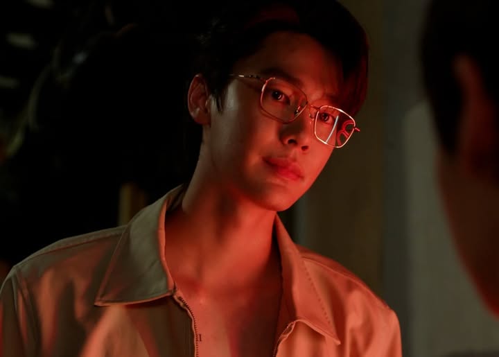 ดิว - จิรวรรตน์ สุทธิวณิชศักดิ์