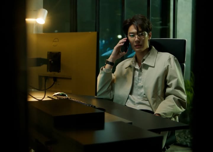 ดิว - จิรวรรตน์ สุทธิวณิชศักดิ์