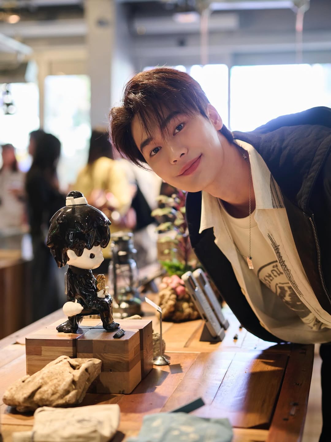 ดิว - จิรวรรตน์ สุทธิวณิชศักดิ์