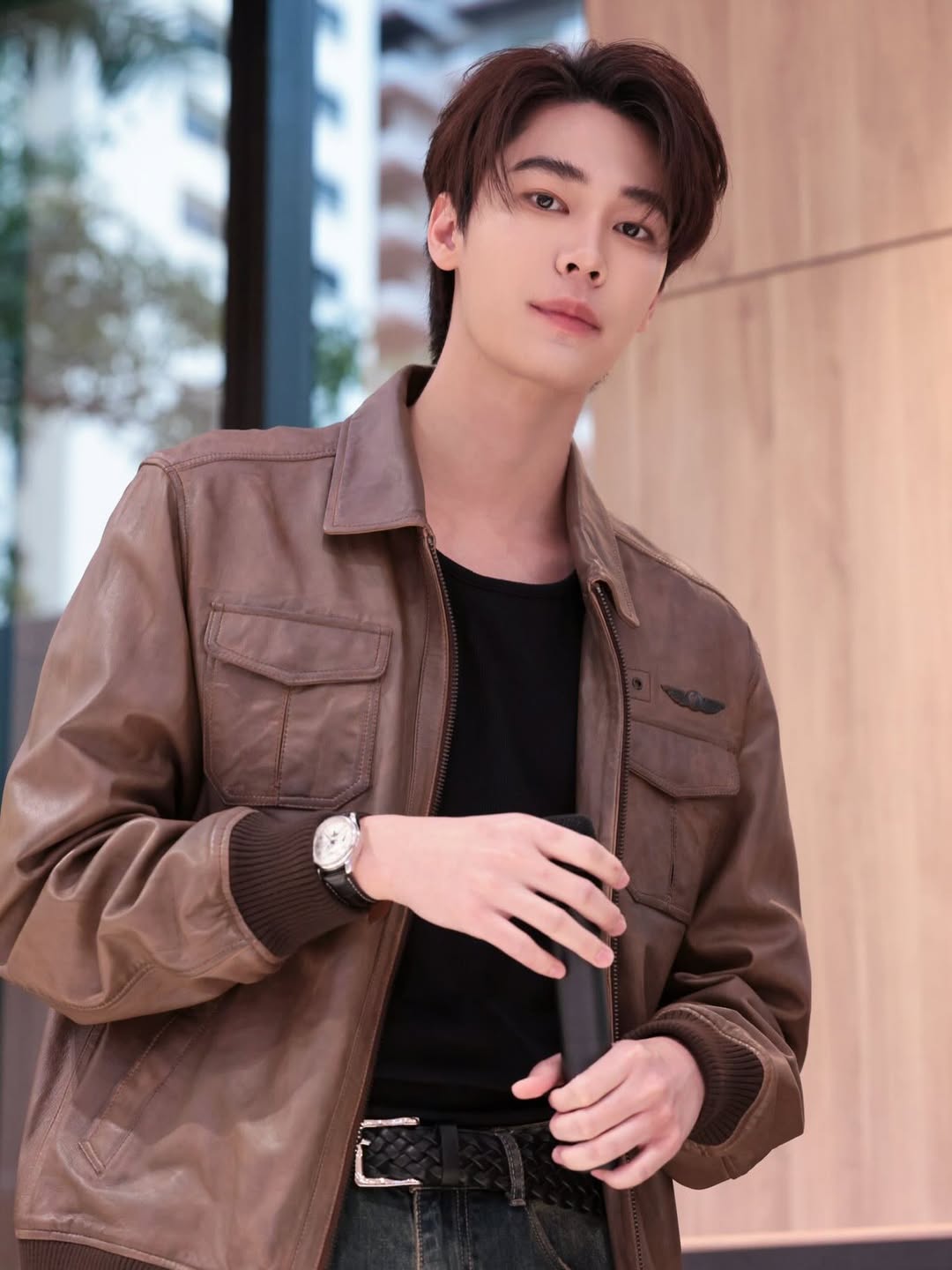 ดิว - จิรวรรตน์ สุทธิวณิชศักดิ์