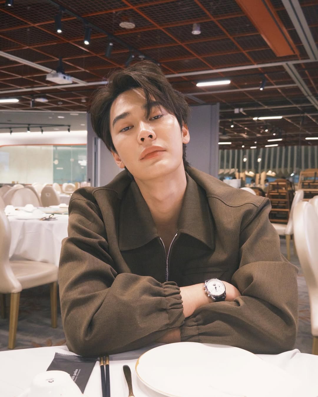 ดิว - จิรวรรตน์ สุทธิวณิชศักดิ์