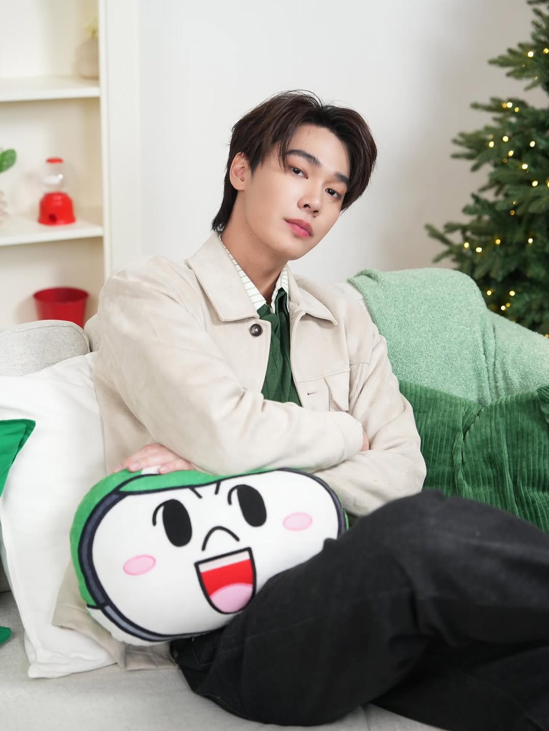 ดิว - จิรวรรตน์ สุทธิวณิชศักดิ์