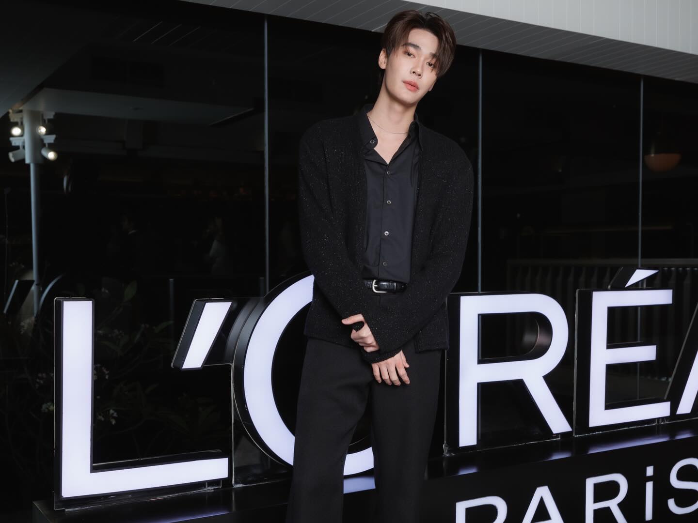 ดิว - จิรวรรตน์ สุทธิวณิชศักดิ์