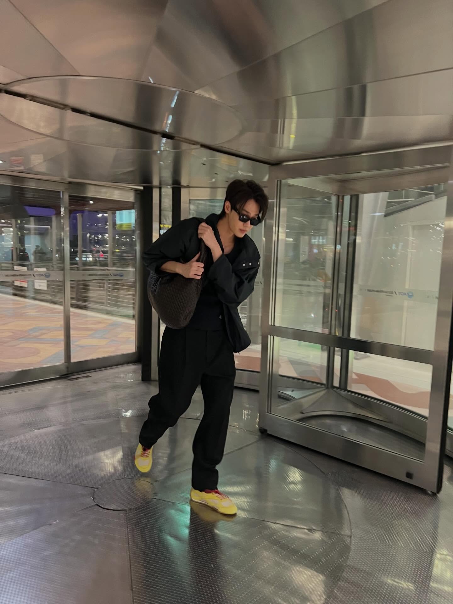 ดิว - จิรวรรตน์ สุทธิวณิชศักดิ์