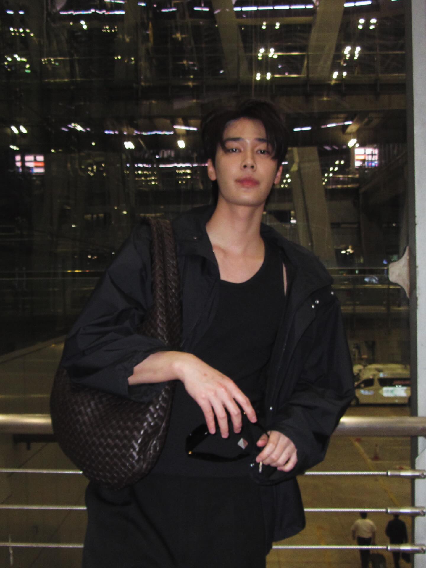 ดิว - จิรวรรตน์ สุทธิวณิชศักดิ์