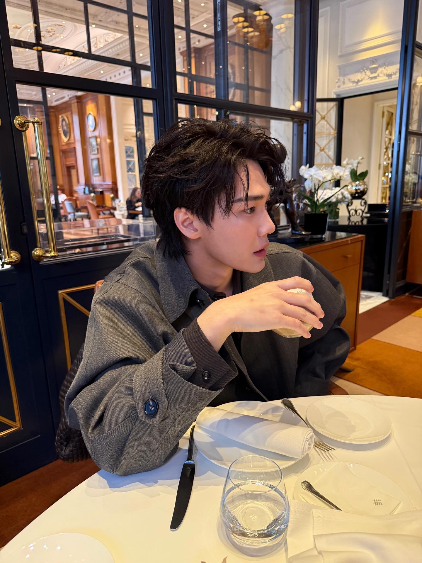 ดิว - จิรวรรตน์ สุทธิวณิชศักดิ์