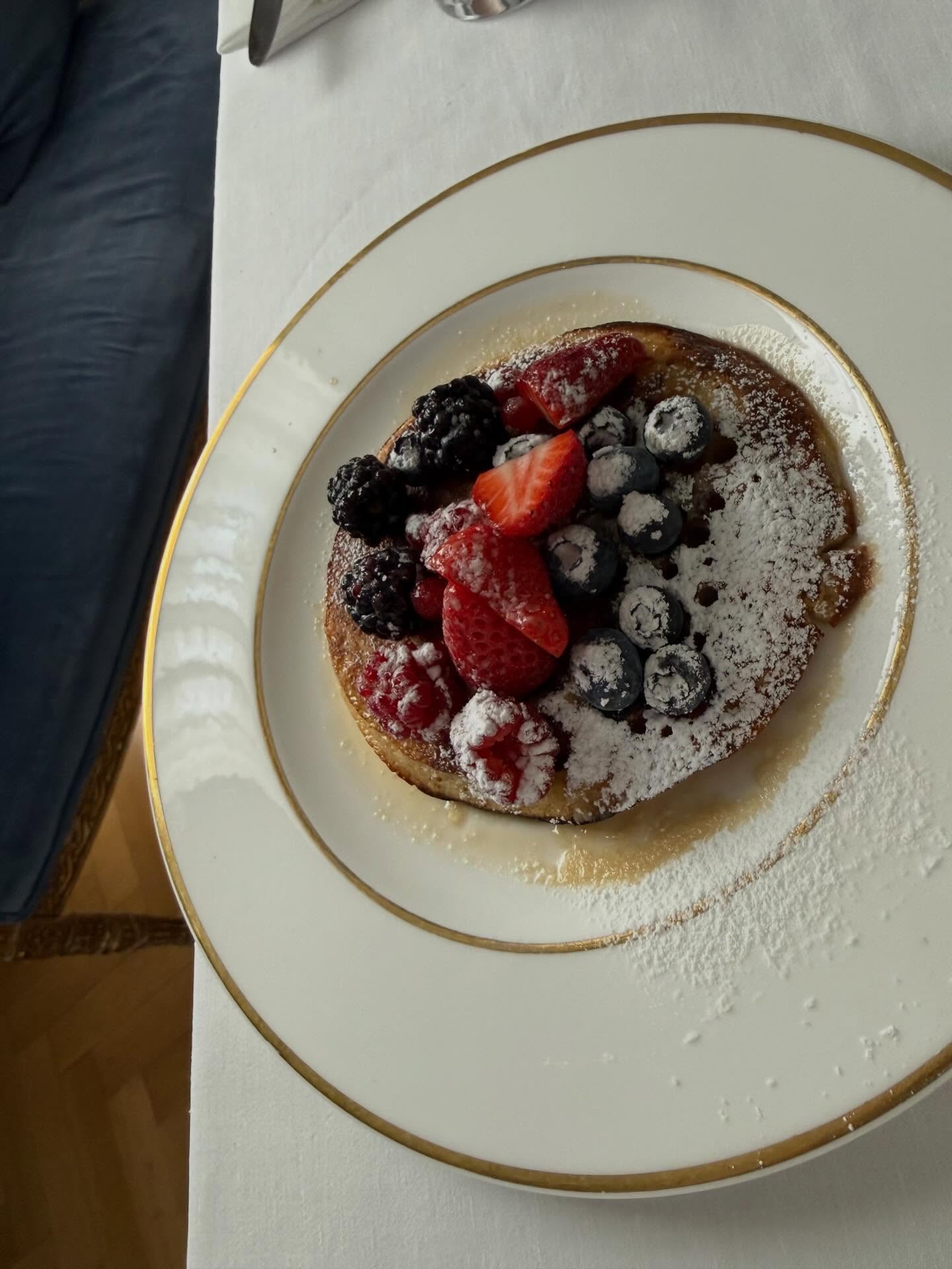 ดิว - จิรวรรตน์ สุทธิวณิชศักดิ์