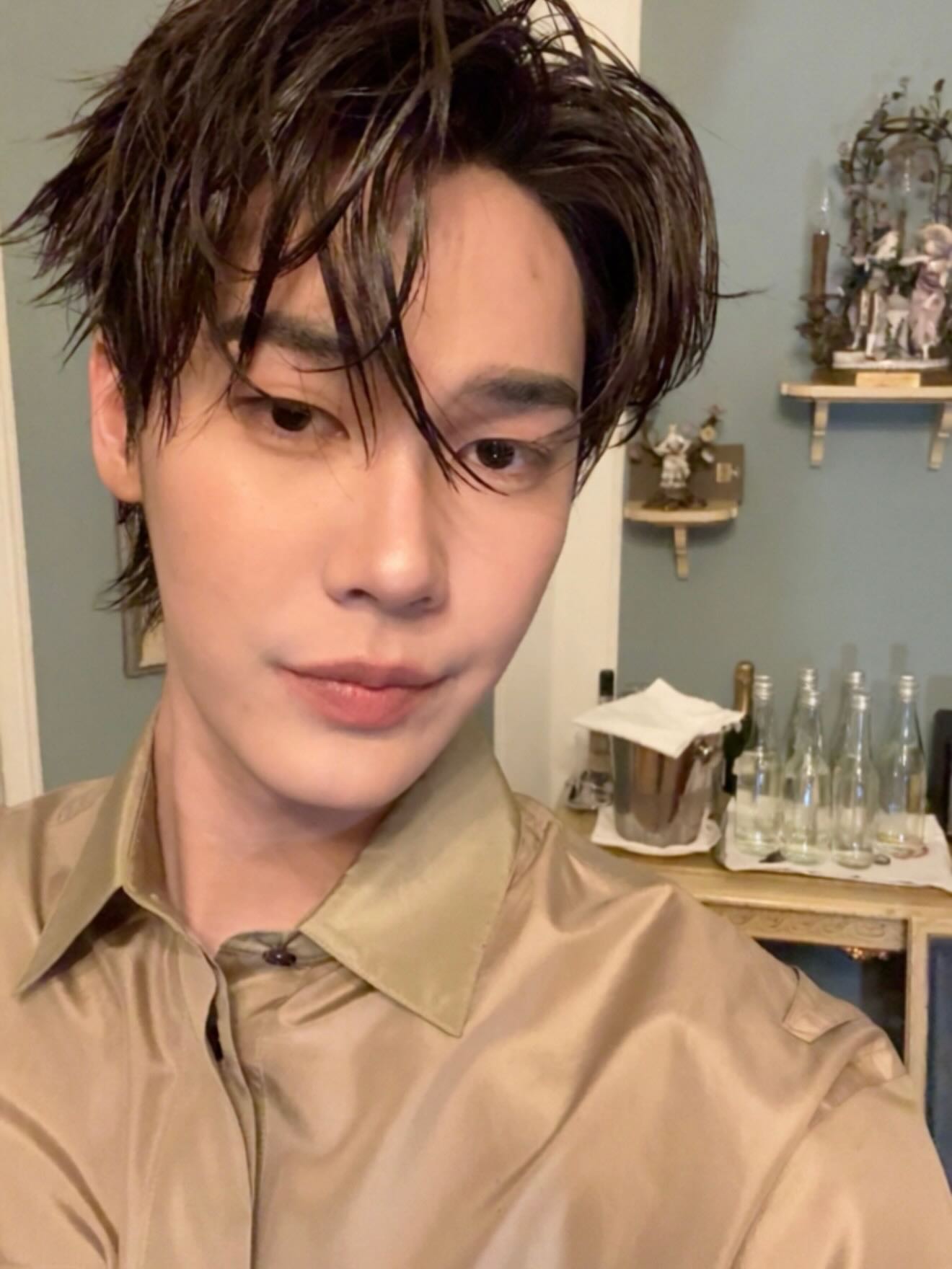 ดิว - จิรวรรตน์ สุทธิวณิชศักดิ์