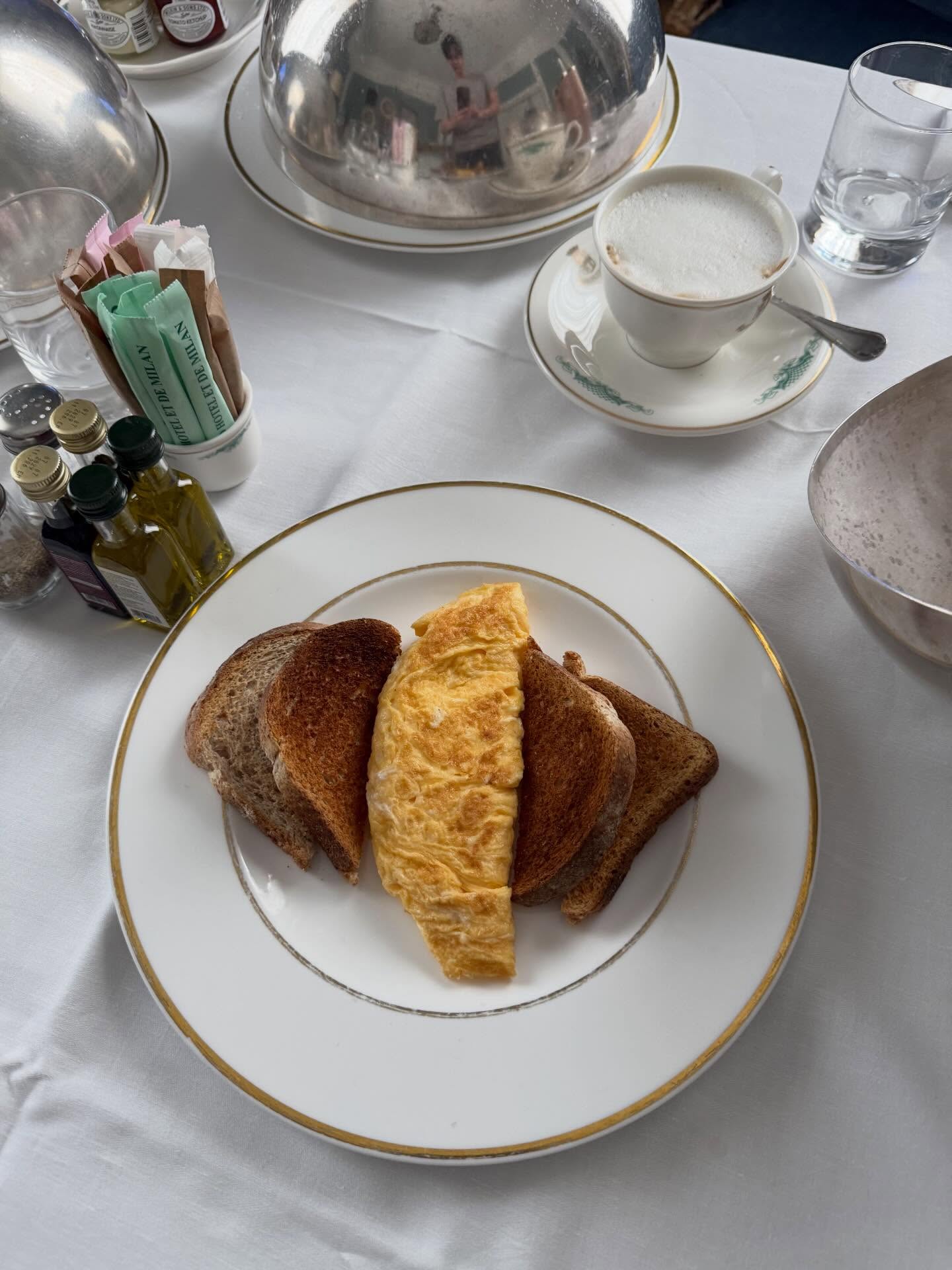 ดิว - จิรวรรตน์ สุทธิวณิชศักดิ์