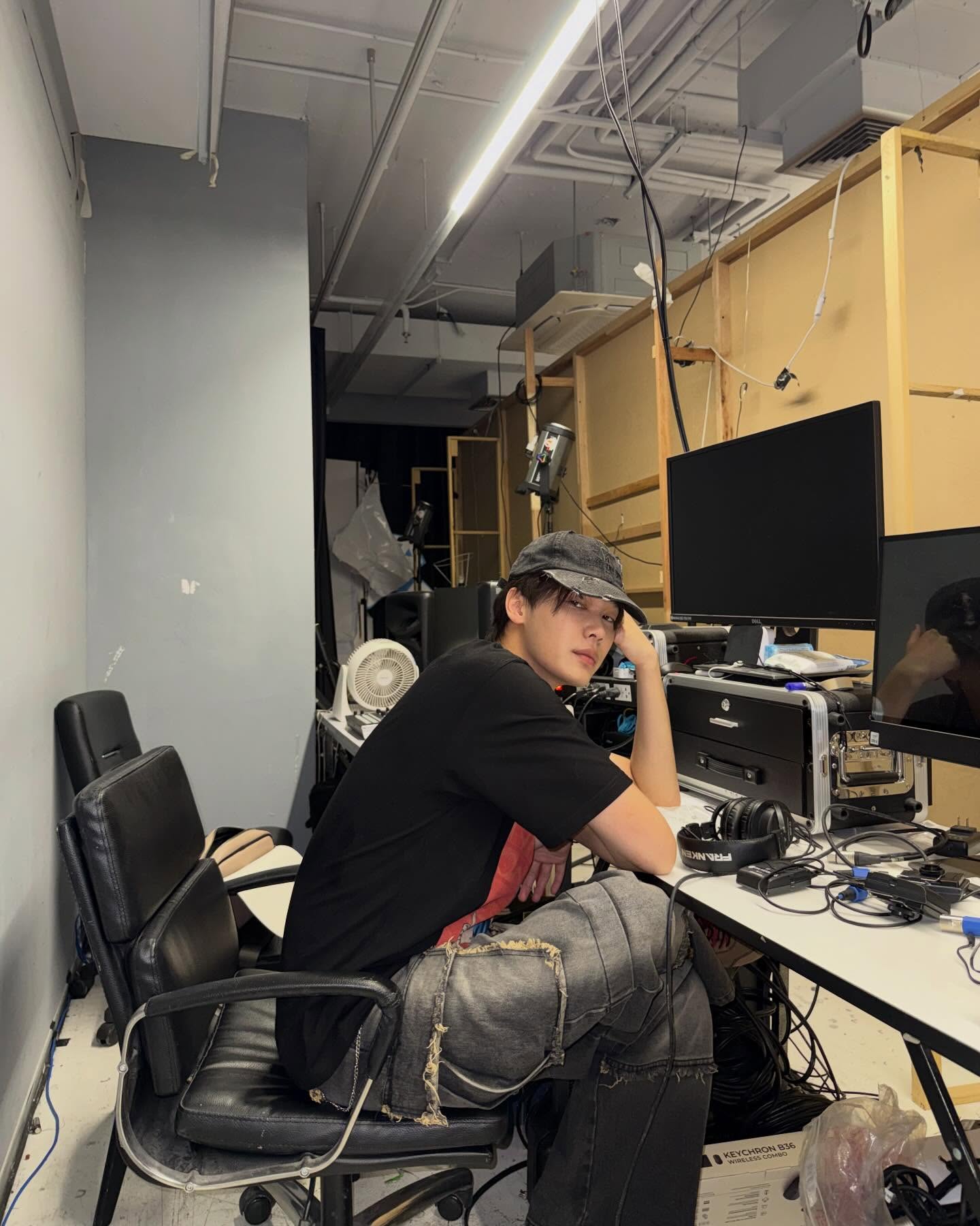 ดิว - จิรวรรตน์ สุทธิวณิชศักดิ์