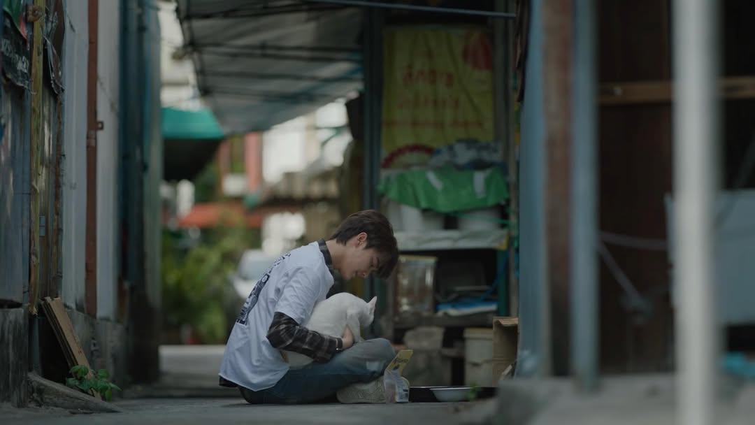 ดิว - จิรวรรตน์ สุทธิวณิชศักดิ์
