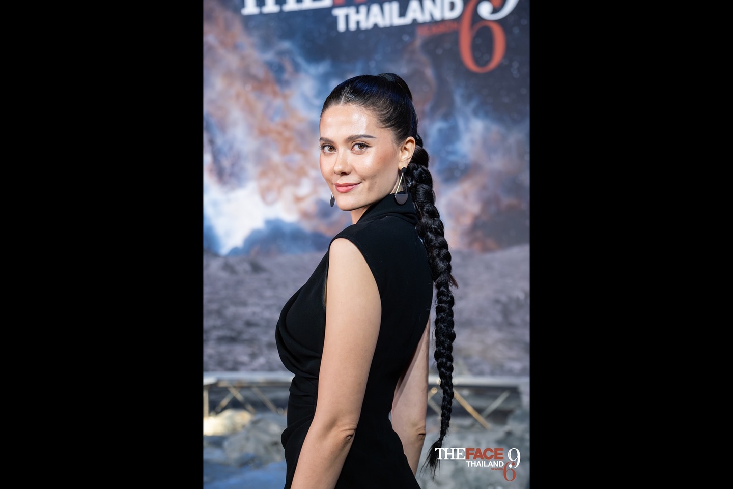 มารีญา พูลเลิศลาภ