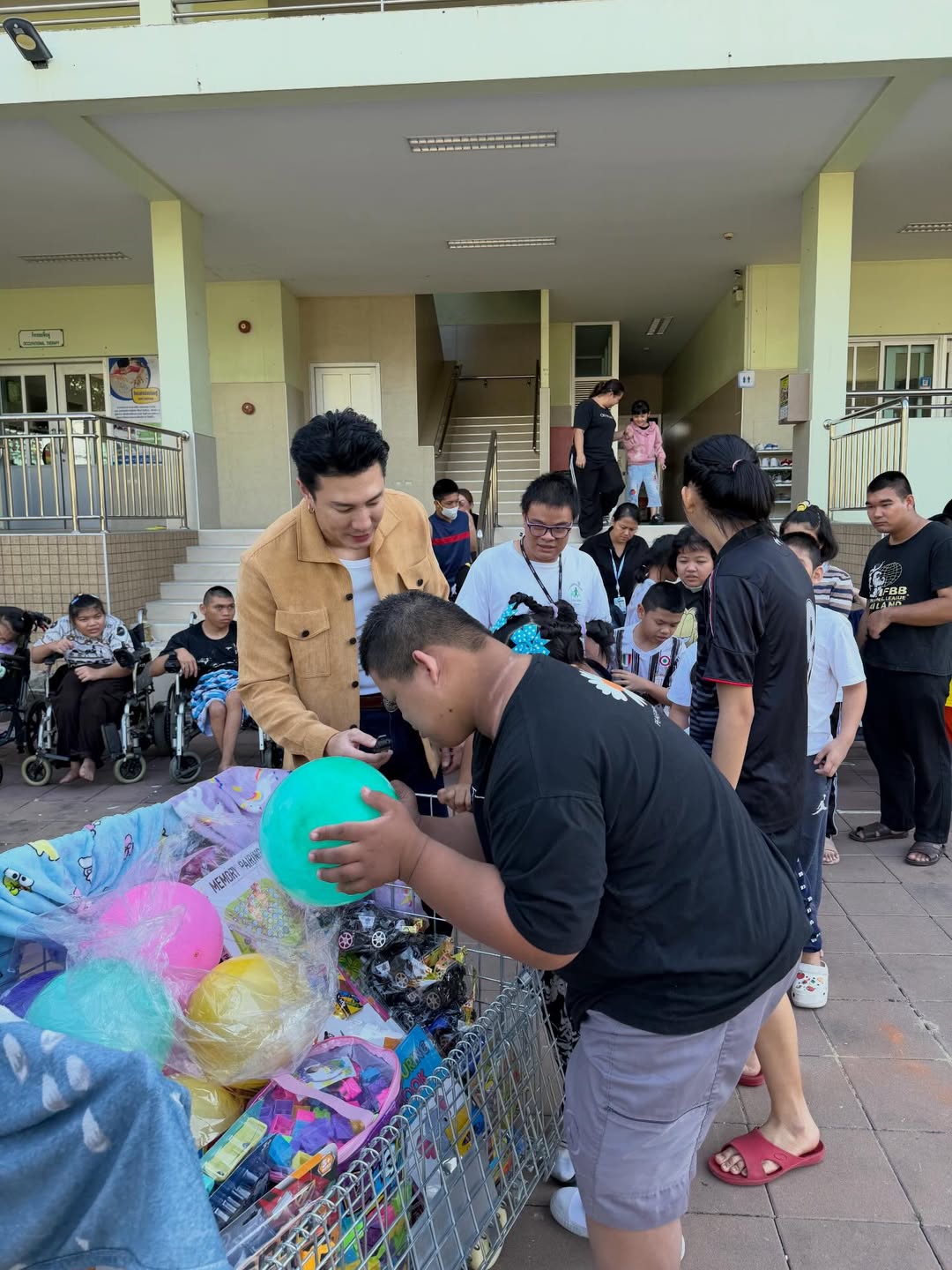 โดม - ปกรณ์ ลัม