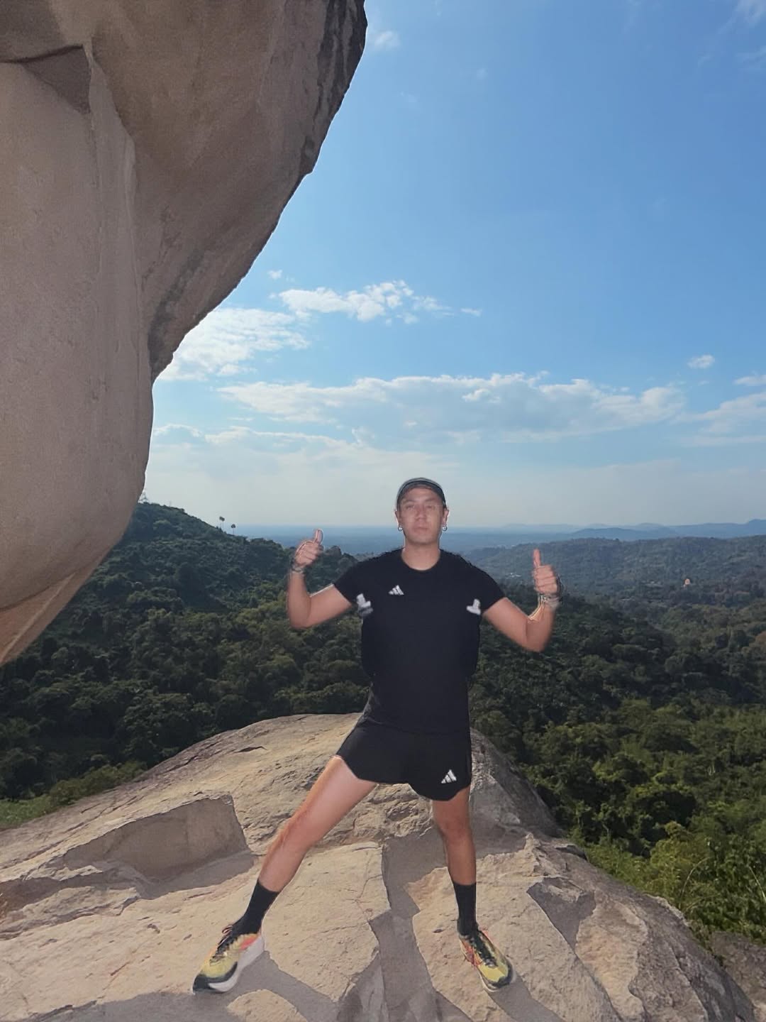 โดม - ปกรณ์ ลัม