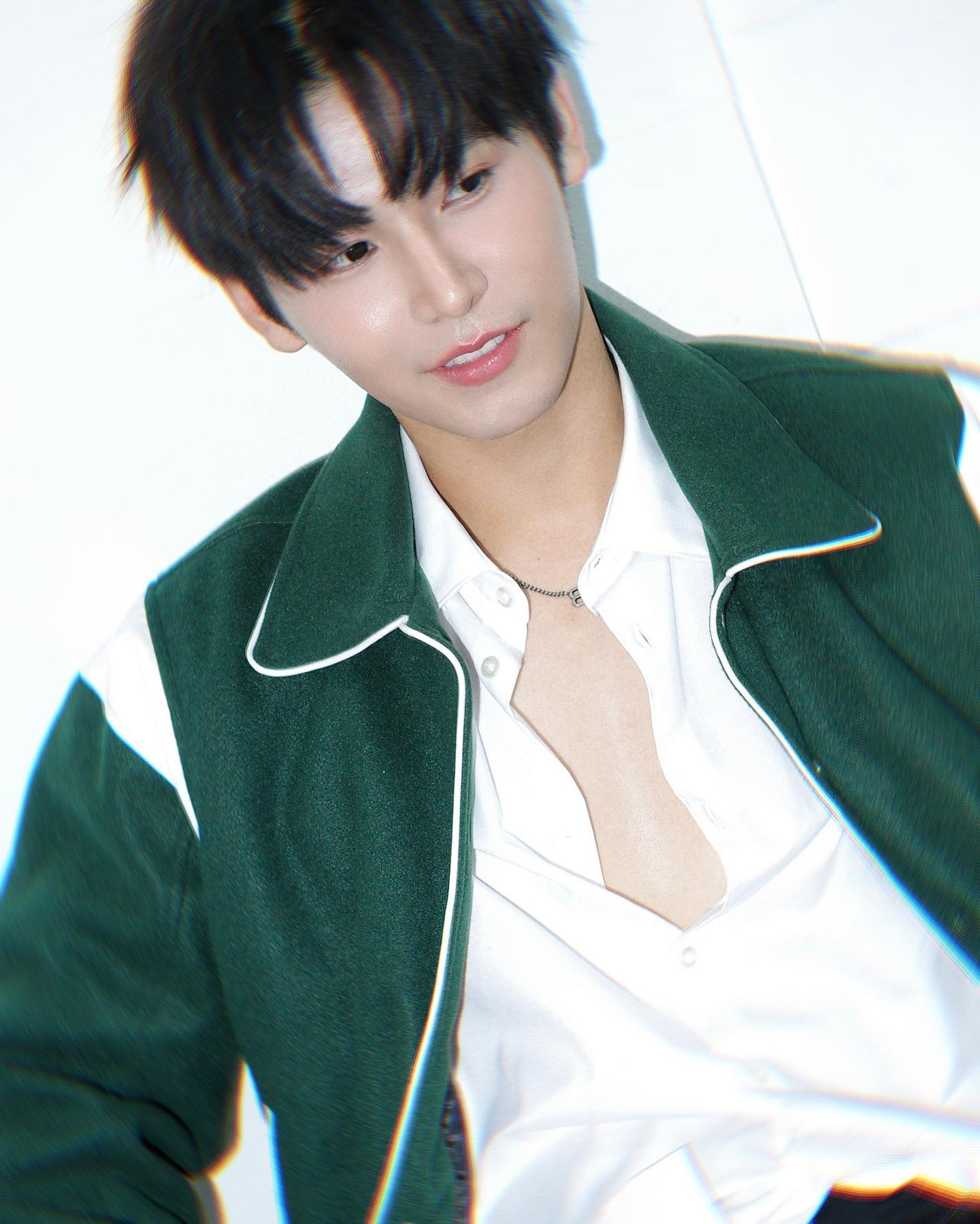 จา - พชร สวนศรี