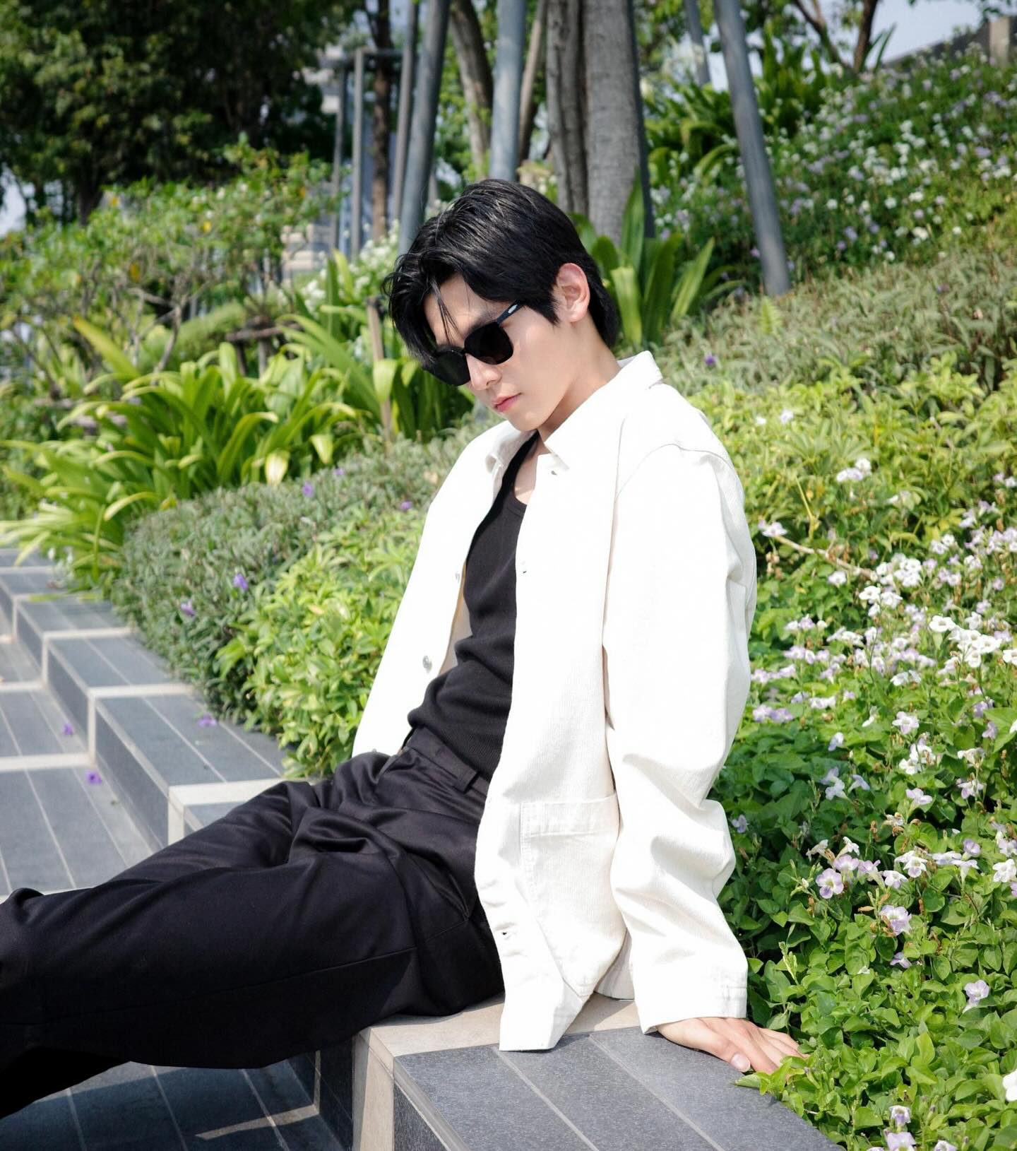 จา - พชร สวนศรี