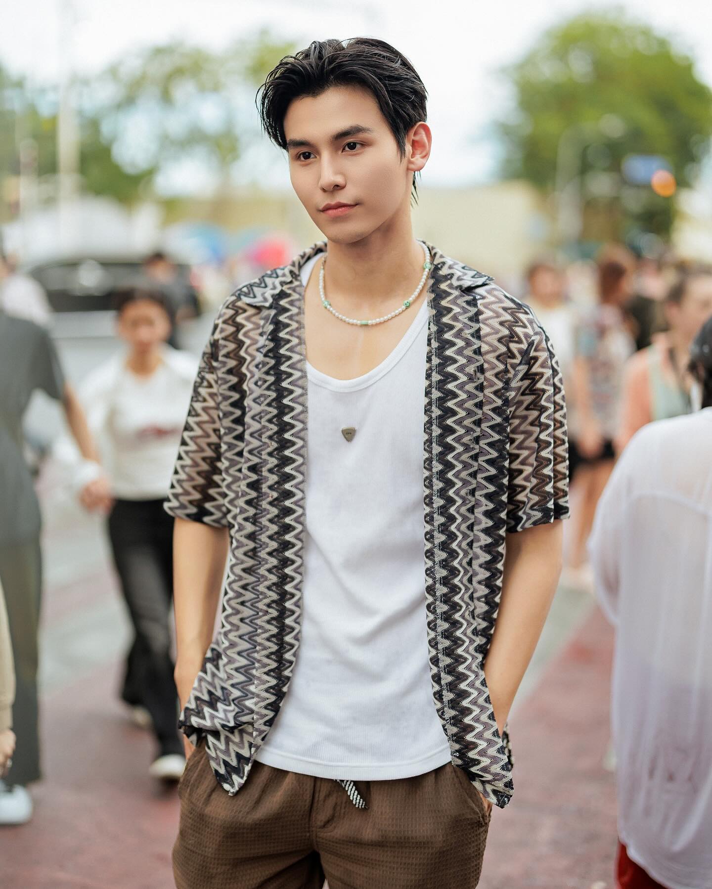 จา - พชร สวนศรี