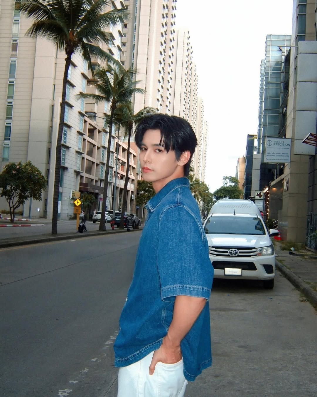 จา - พชร สวนศรี