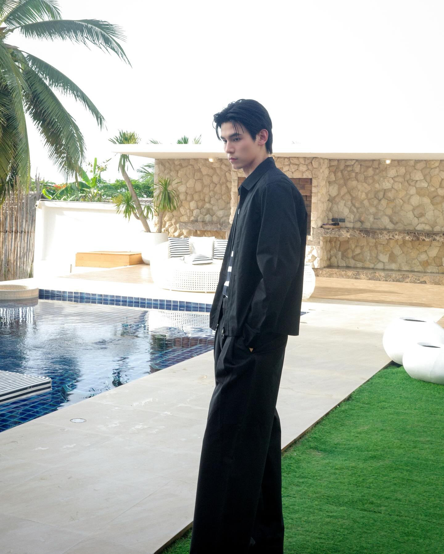 จา - พชร สวนศรี