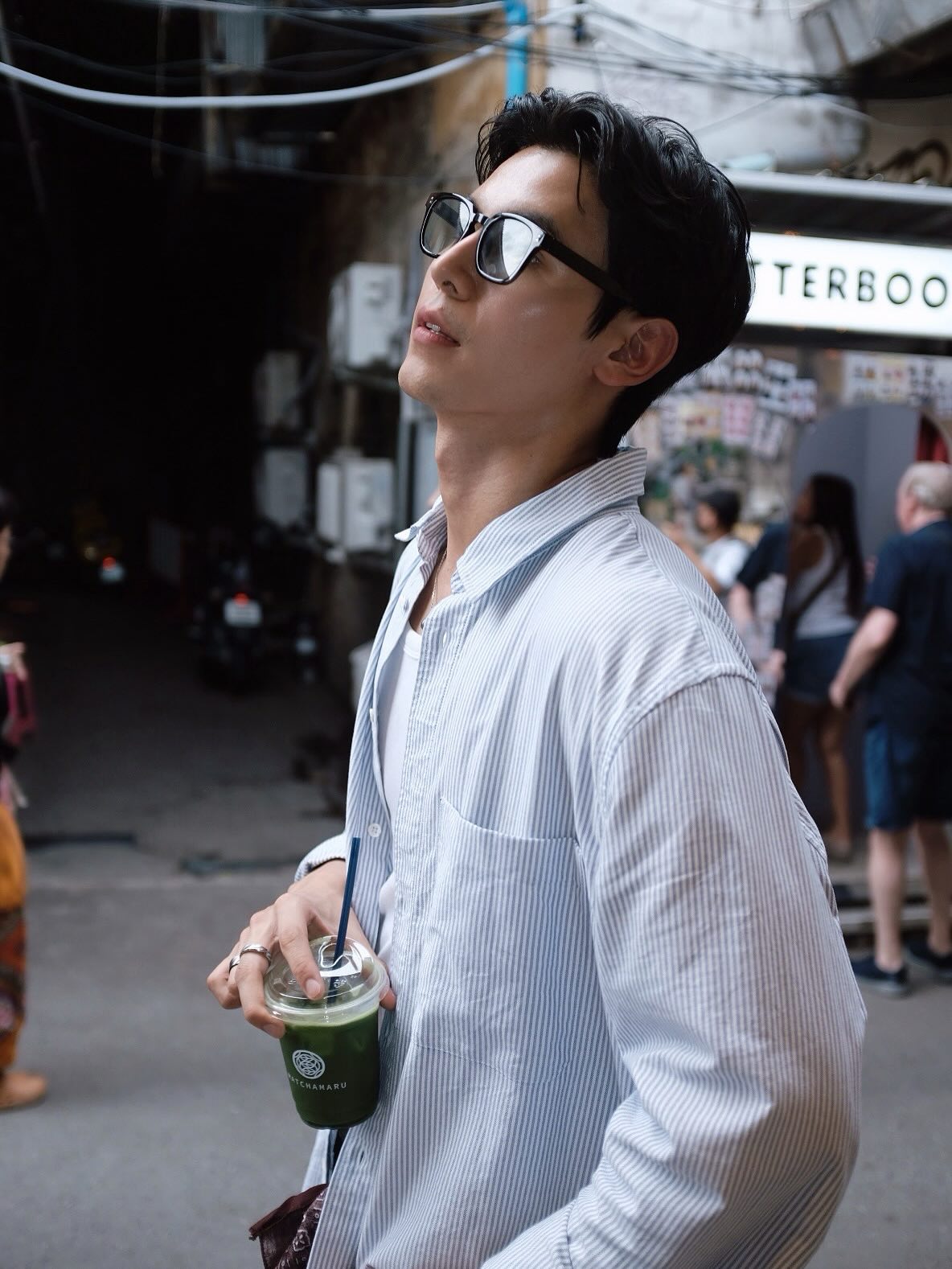 จา - พชร สวนศรี