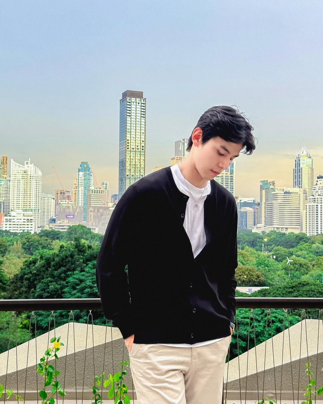 จา - พชร สวนศรี