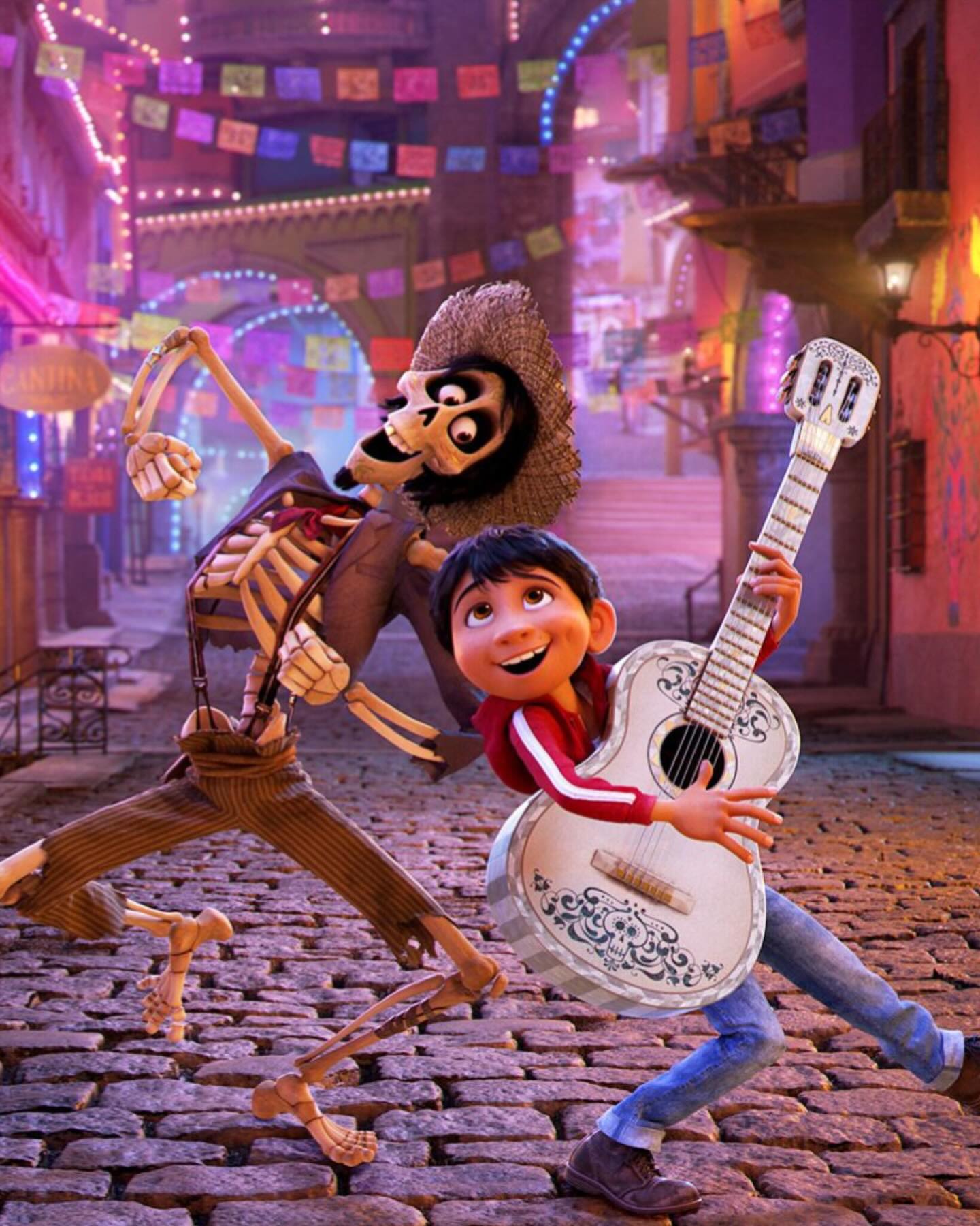 จา - พชร สวนศรี