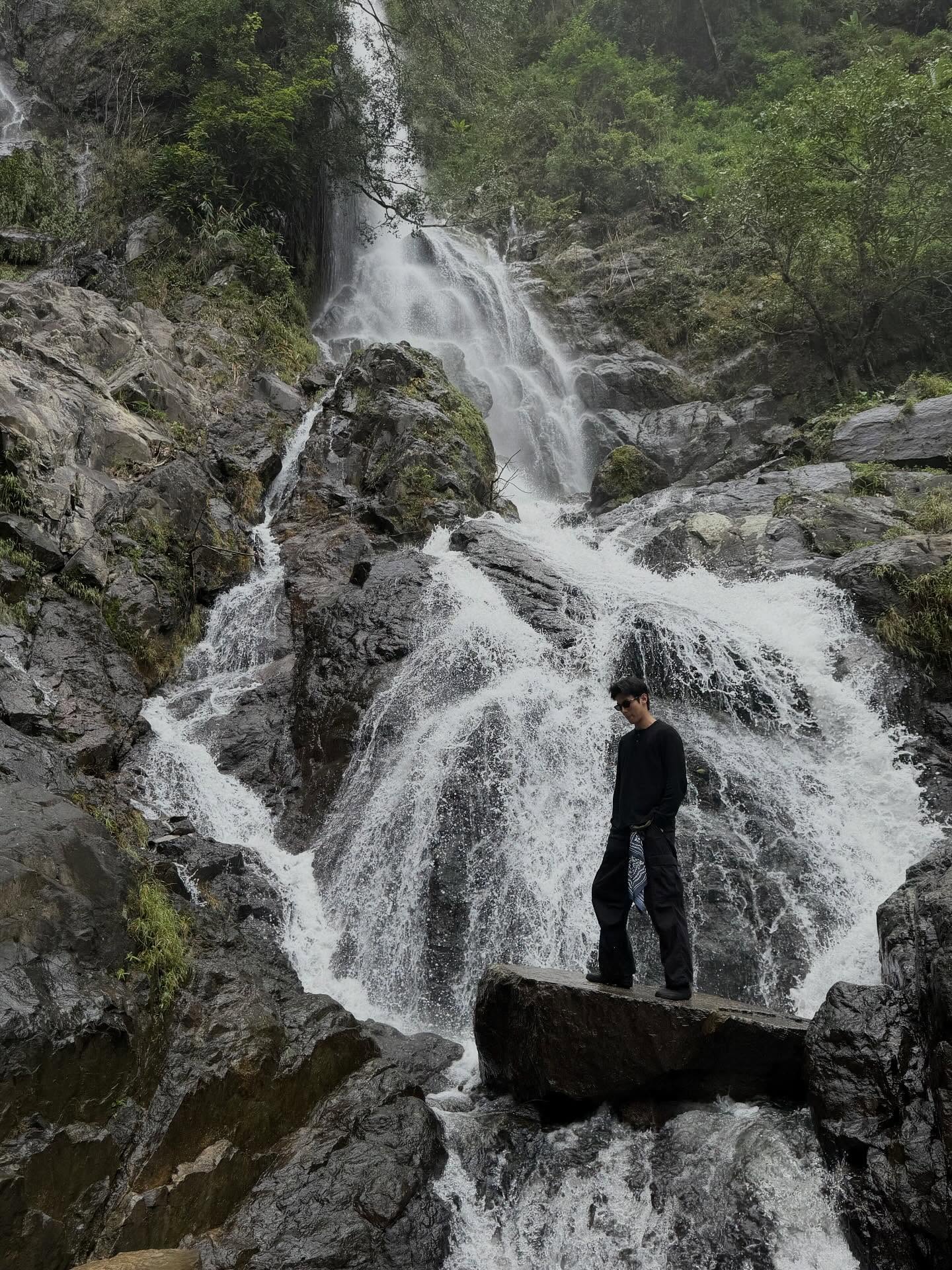 จา - พชร สวนศรี