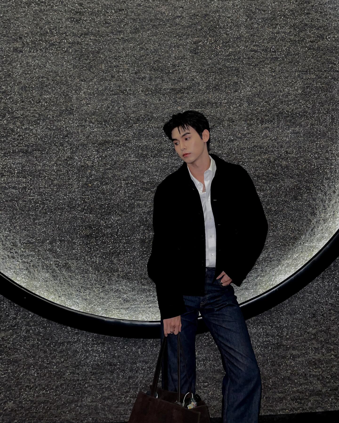 จา - พชร สวนศรี