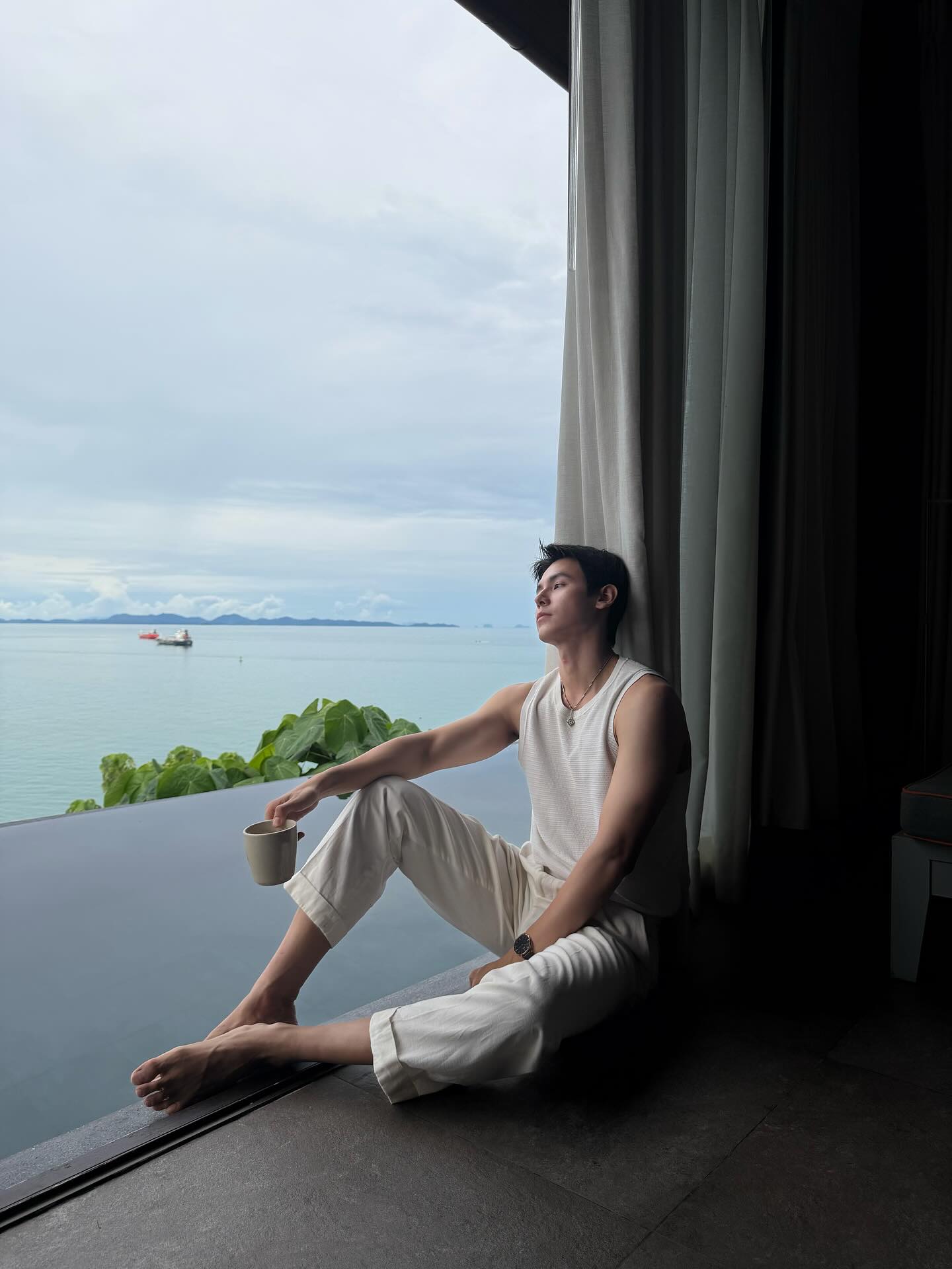 จา - พชร สวนศรี