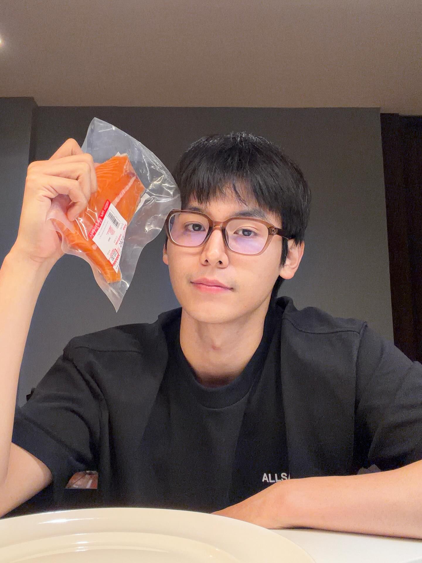 จา - พชร สวนศรี